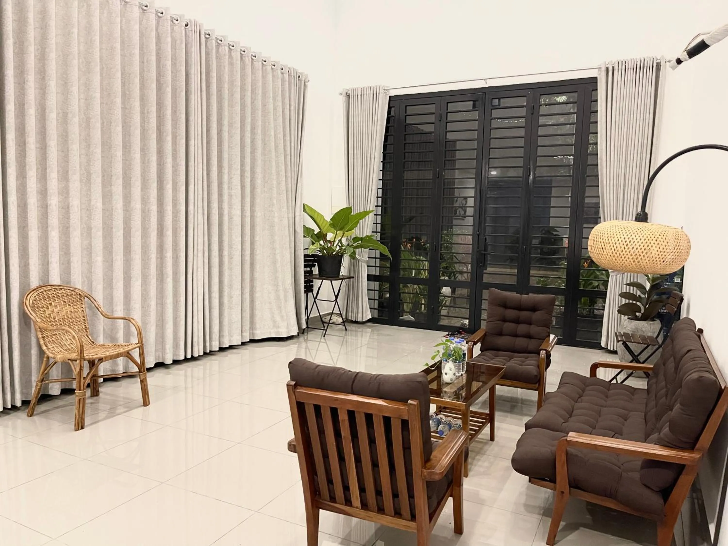 22 Homestay-near AEON Mall 3 & Techo International Aiport