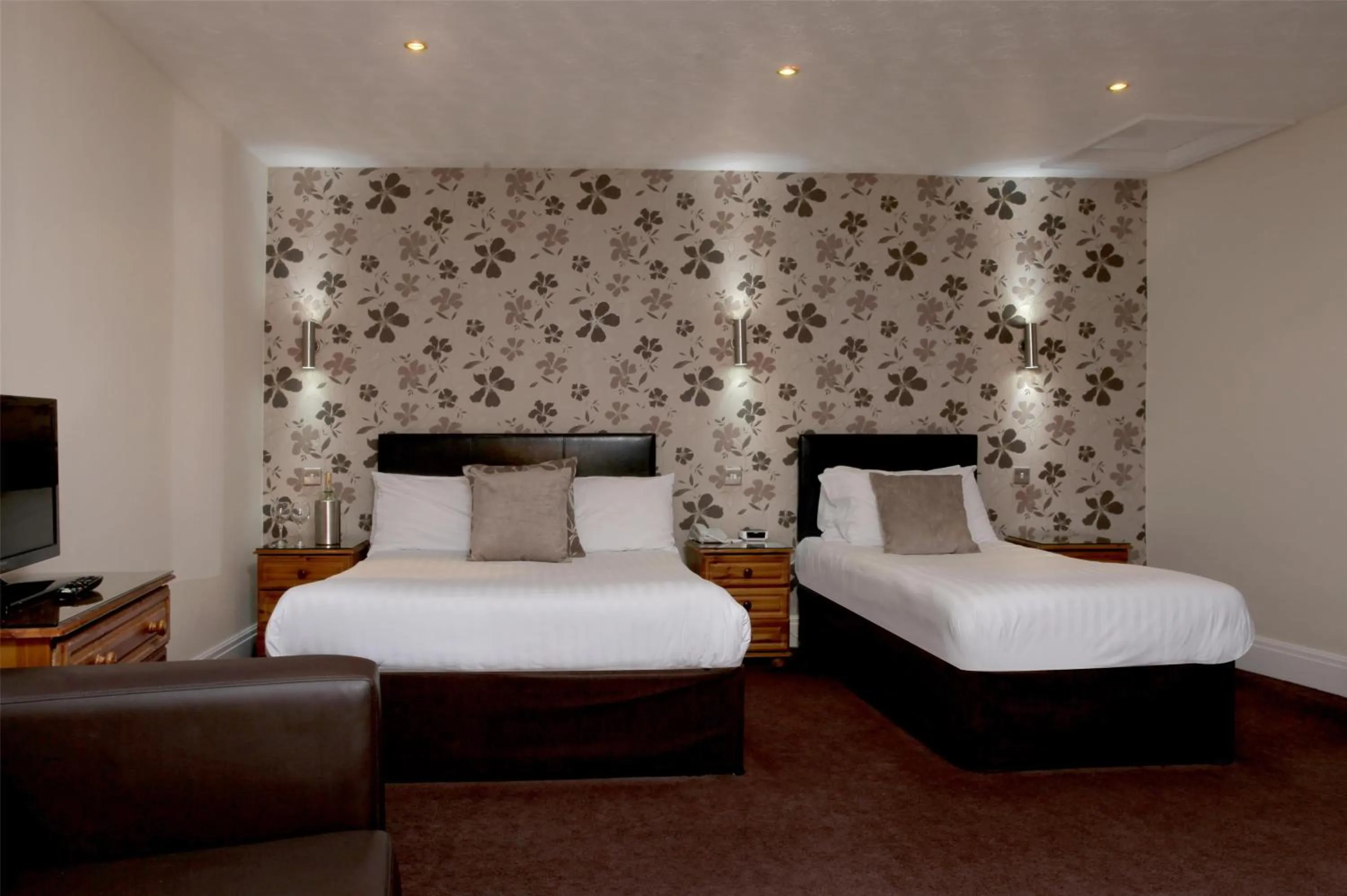 Bedroom, Bed in Best Western Bolholt Country Park Hotel