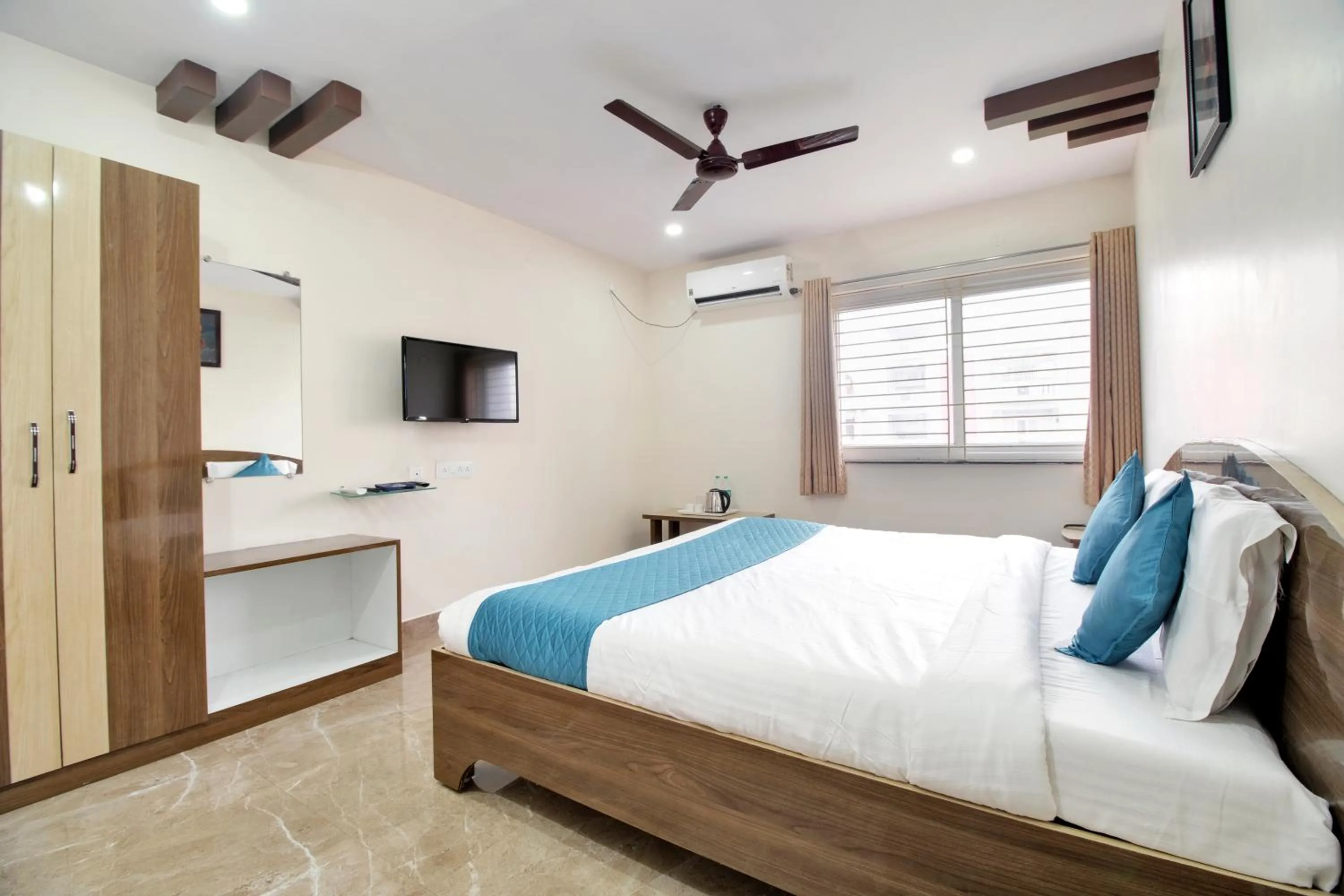 Bed in beestay Hotels MVP Colony
