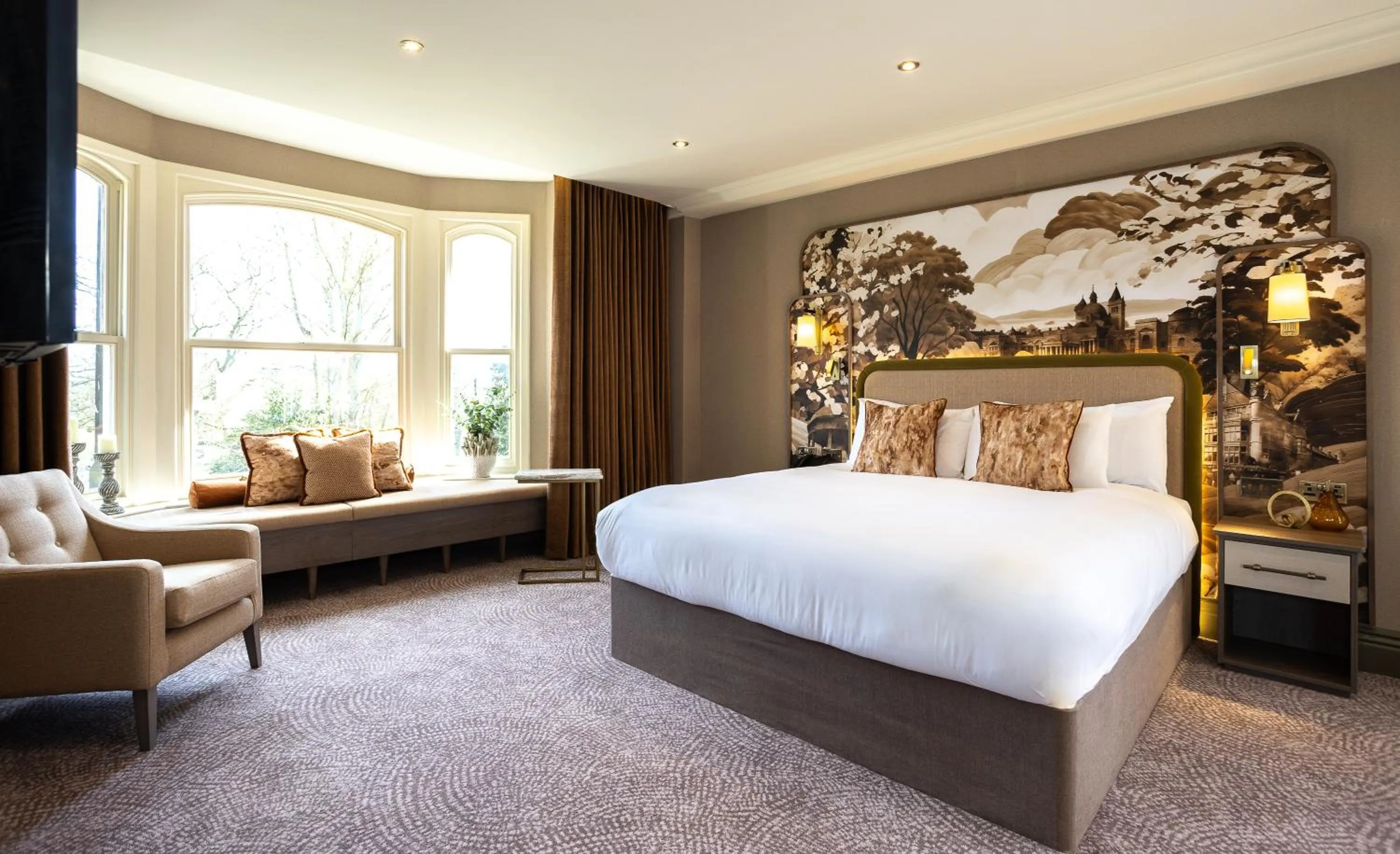 Bedroom, Bed in Cedar Court Hotel Harrogate