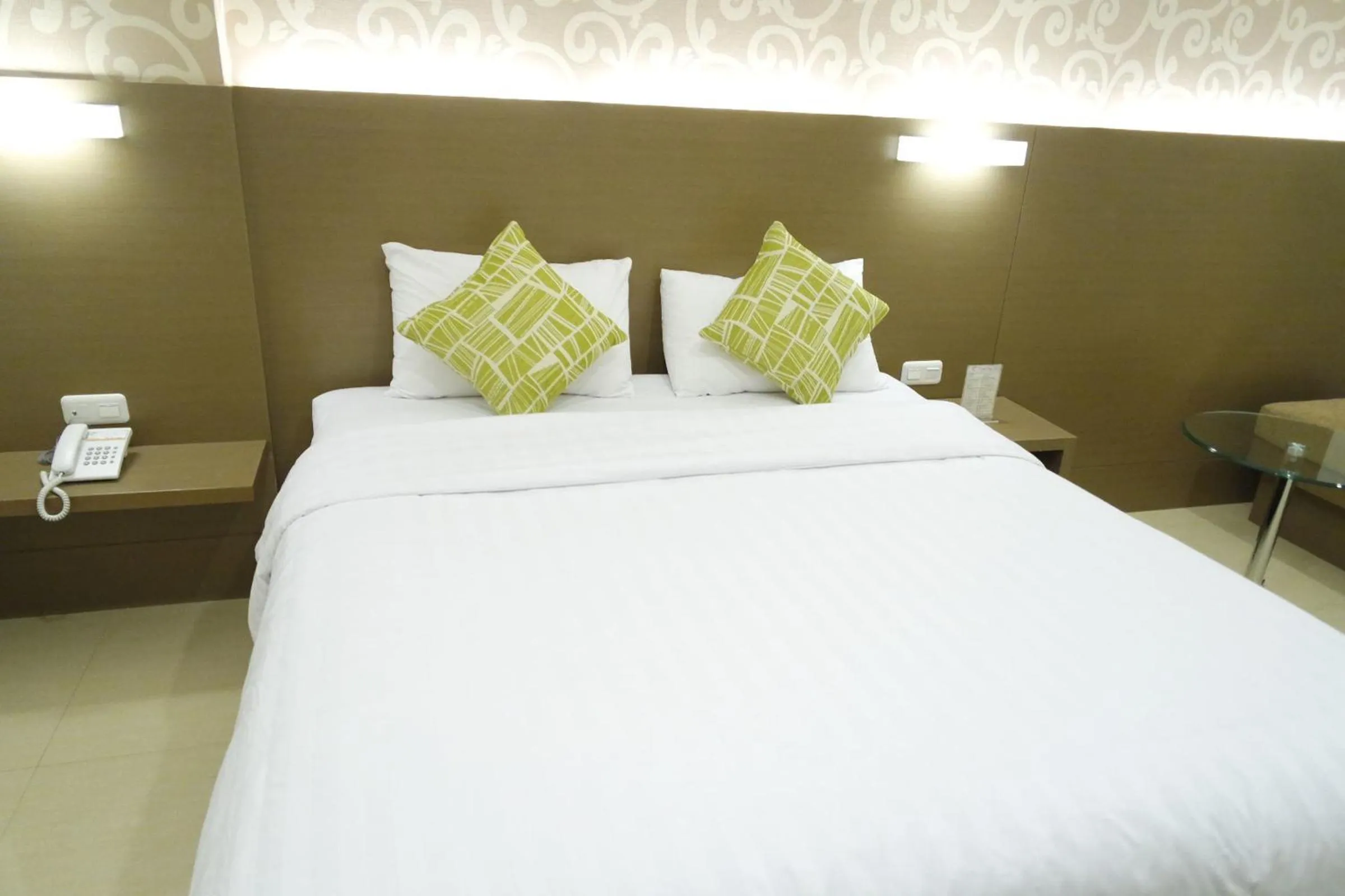 Bedroom, Bed in Yokotel Hotel