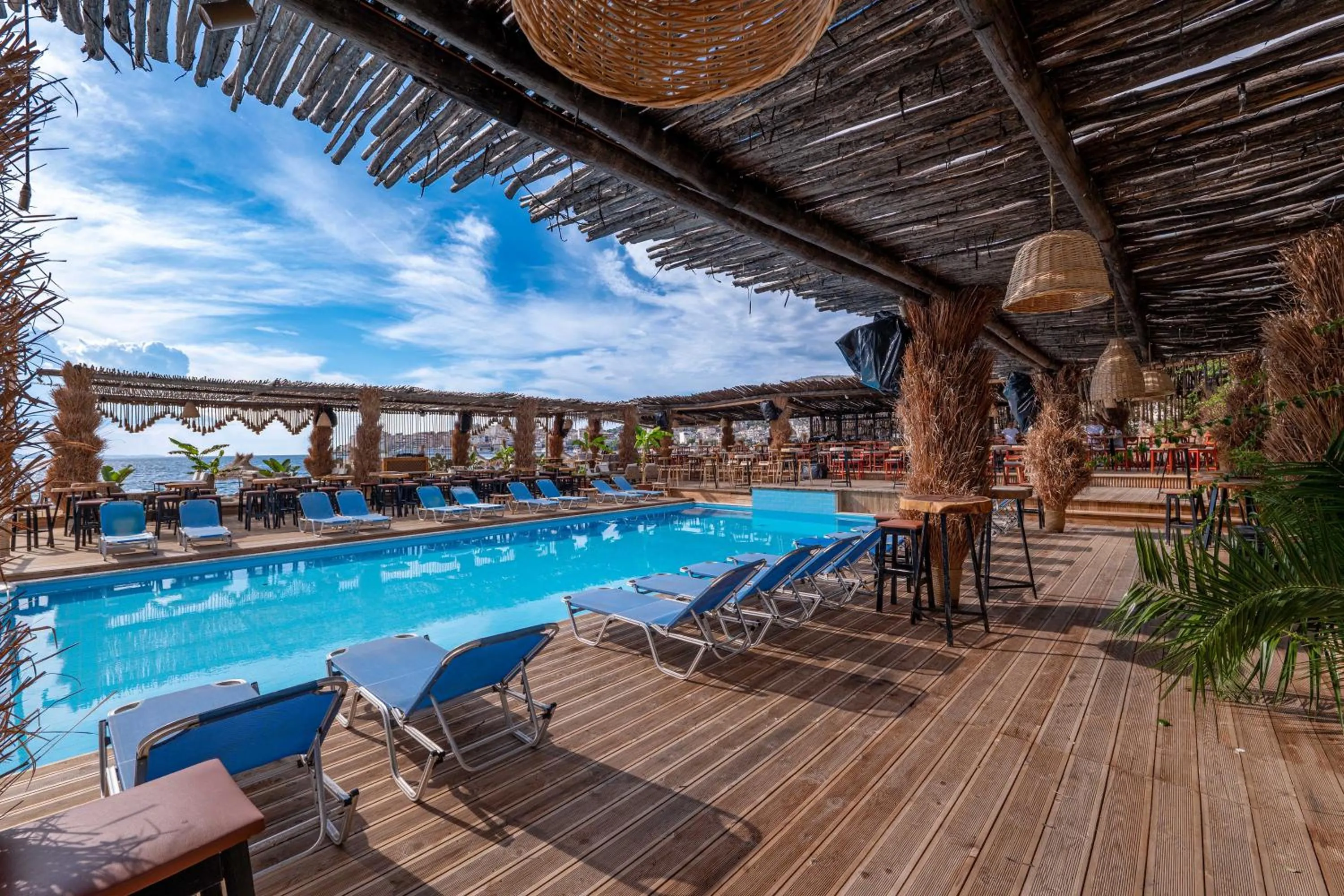 Day in Grand Hotel Saranda