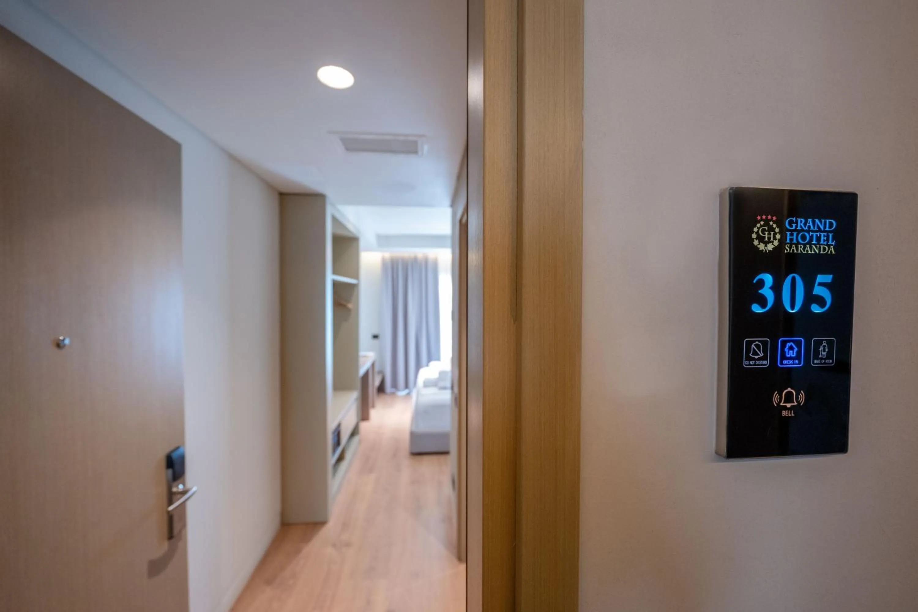 Bedroom, Bed in Grand Hotel Saranda