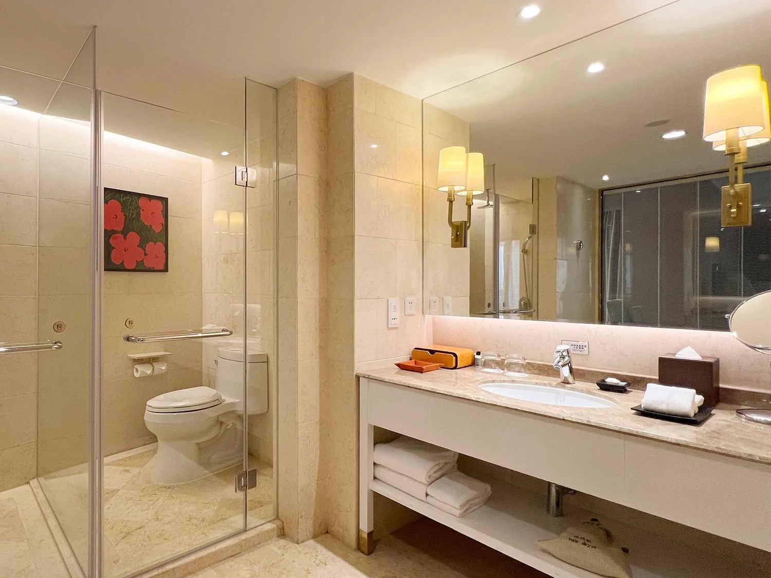 Shower in Similan Hotel Zhuhai-Gongbei Port