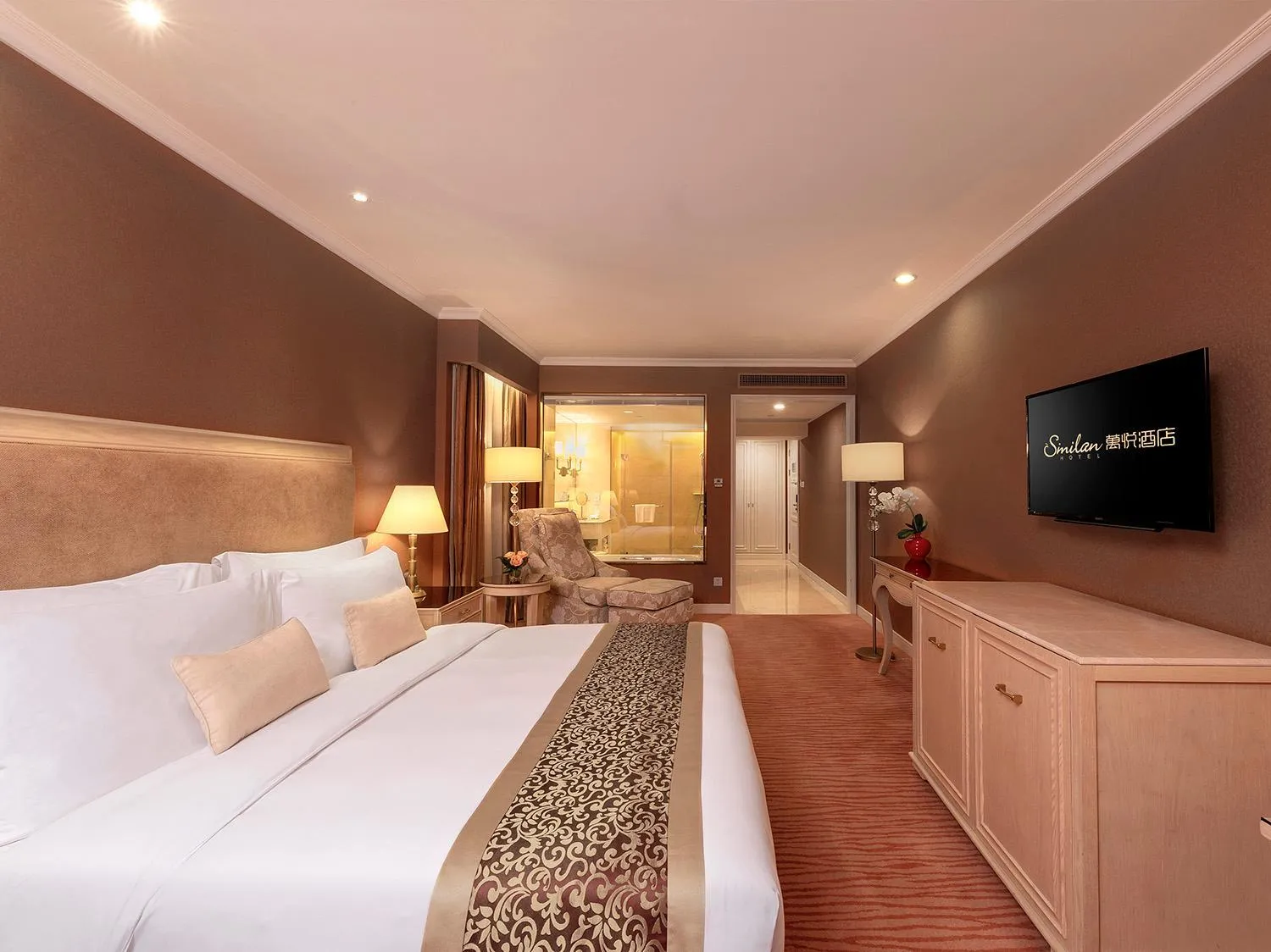 Photo of the whole room, Bed in Similan Hotel Zhuhai-Gongbei Port