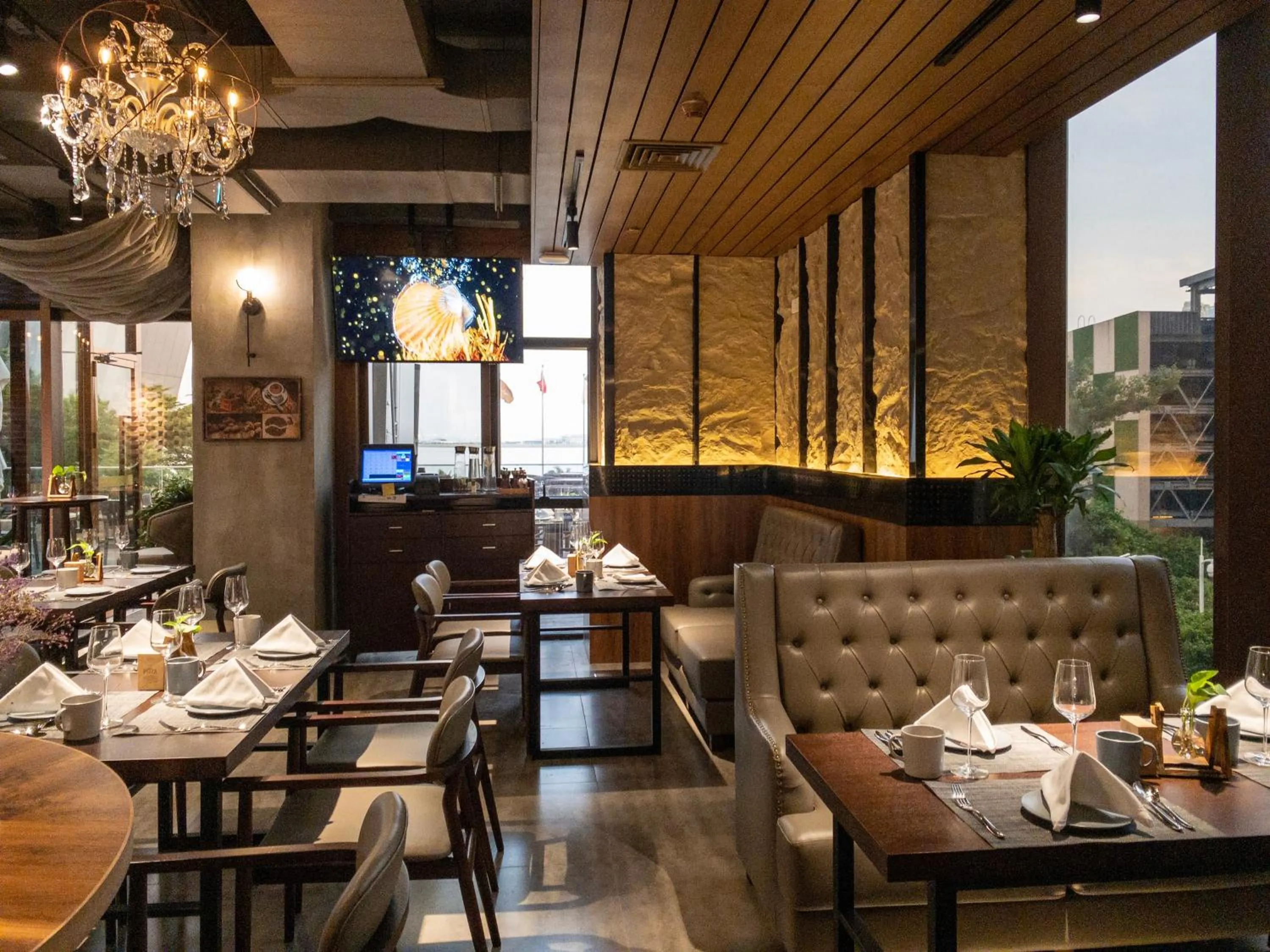 Restaurant/places to eat in Similan Hotel Zhuhai-Gongbei Port