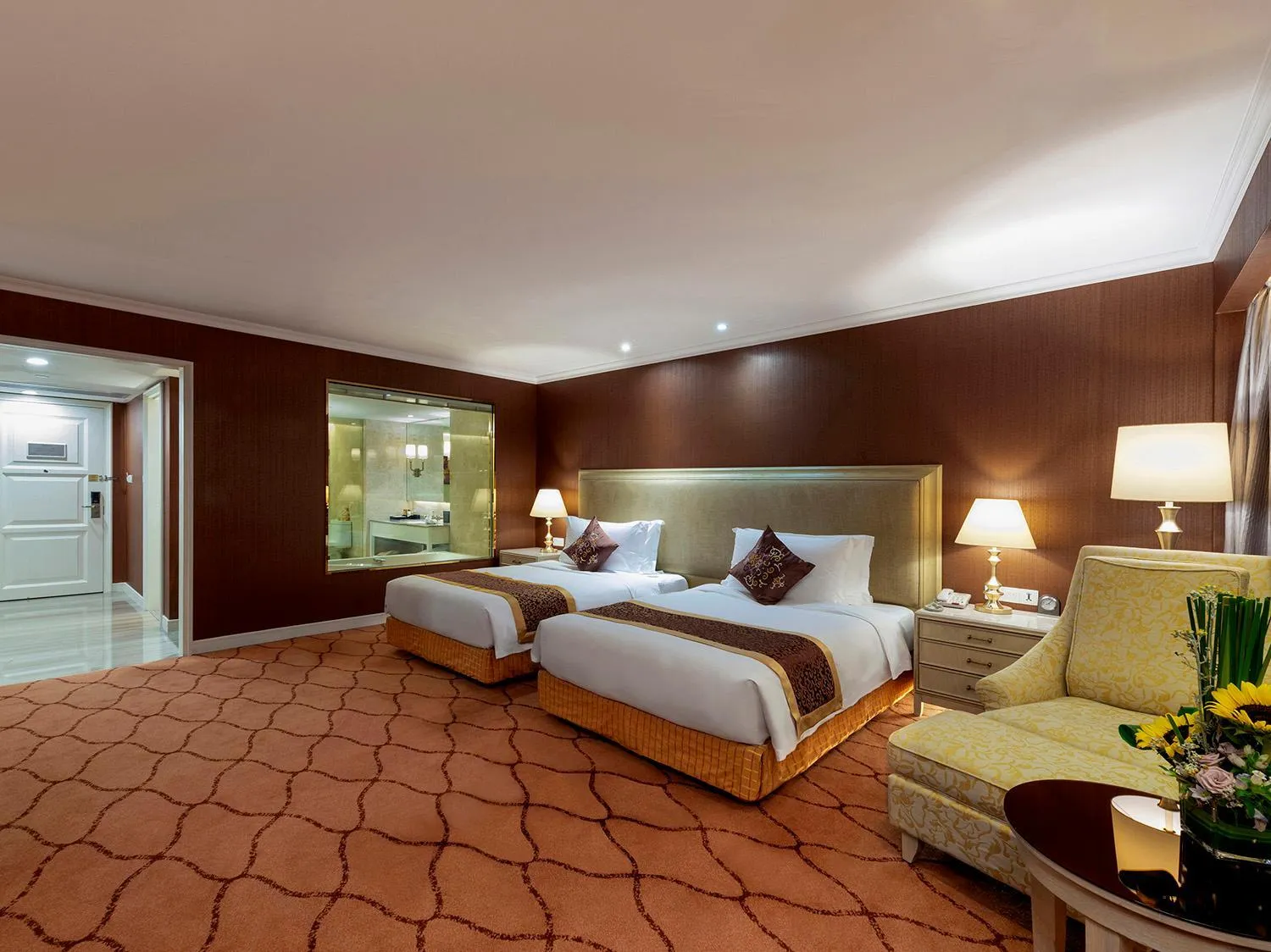 Photo of the whole room, Bed in Similan Hotel Zhuhai-Gongbei Port