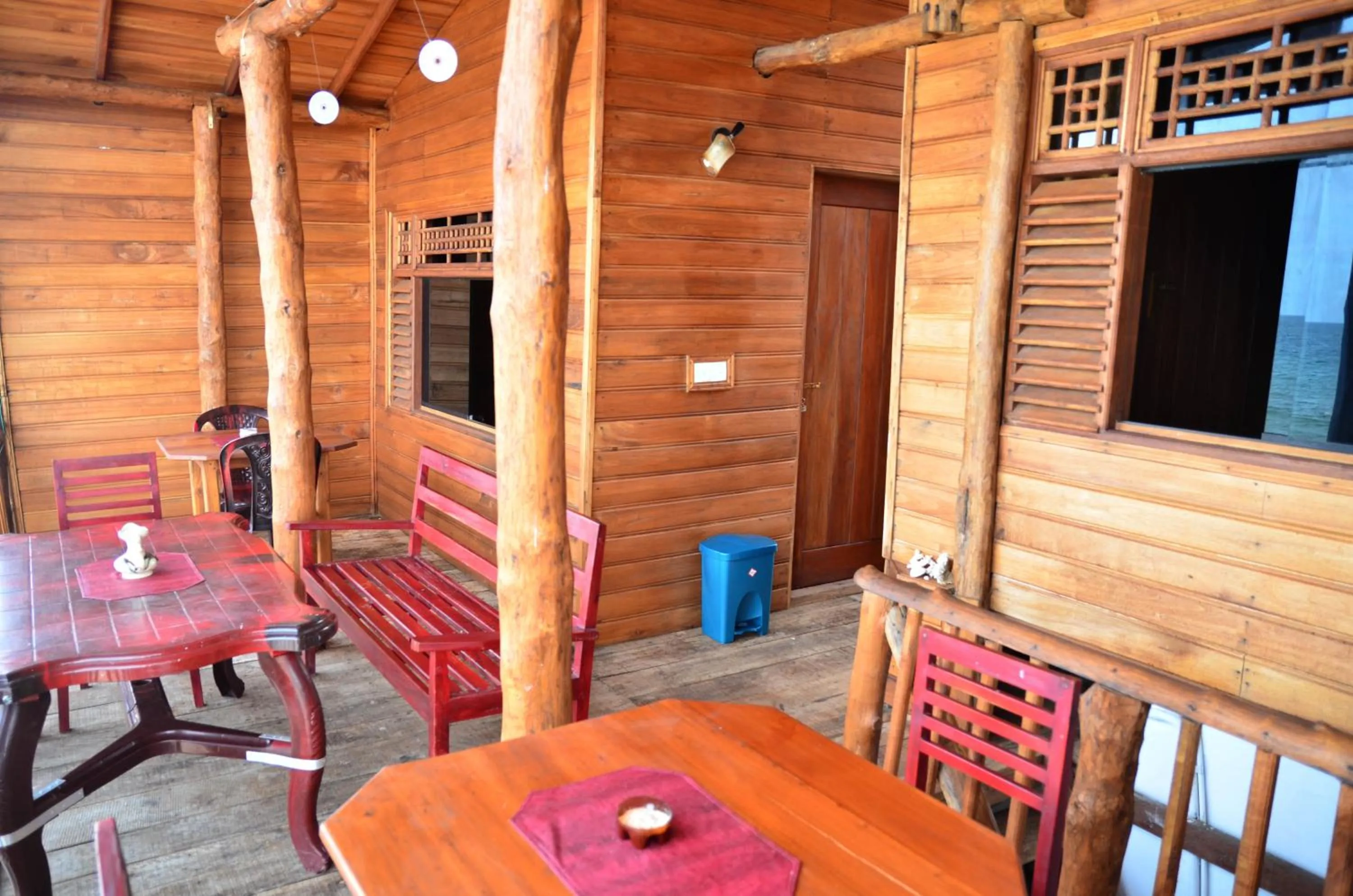 Restaurant/places to eat in Dyke Rest