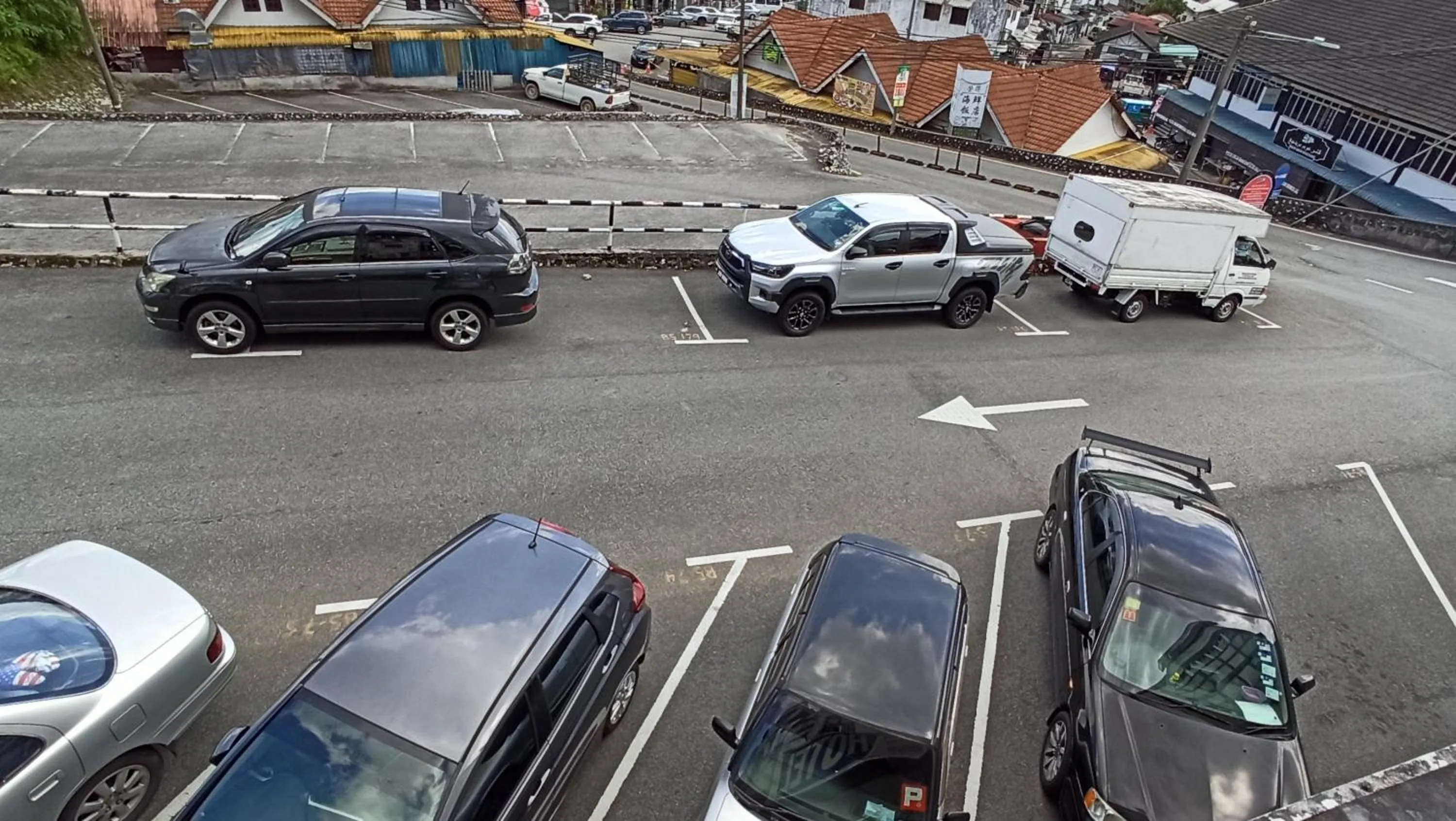 Street view in Ria Cameron Hotel