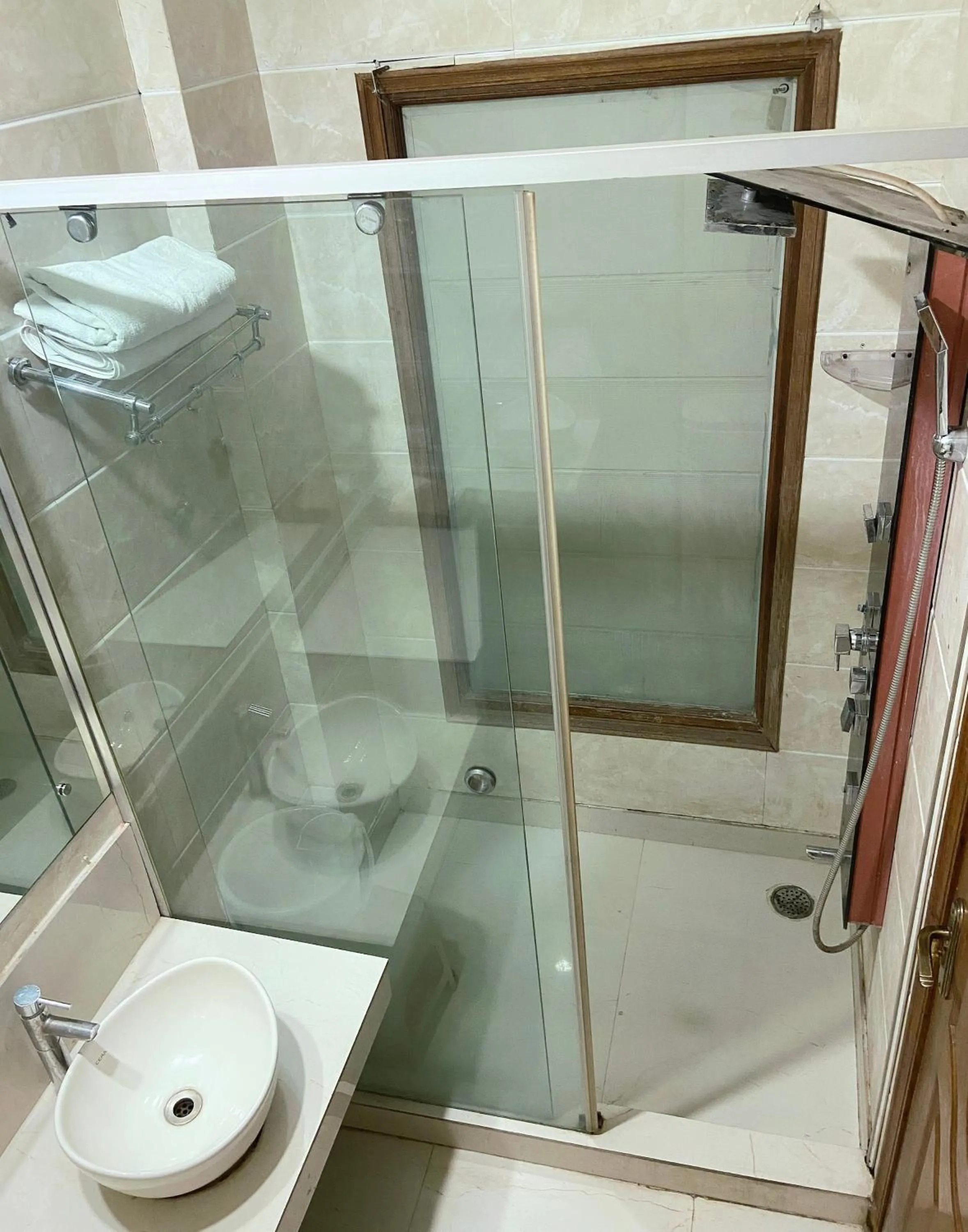 Bathroom in Modi Hotel & Resorts