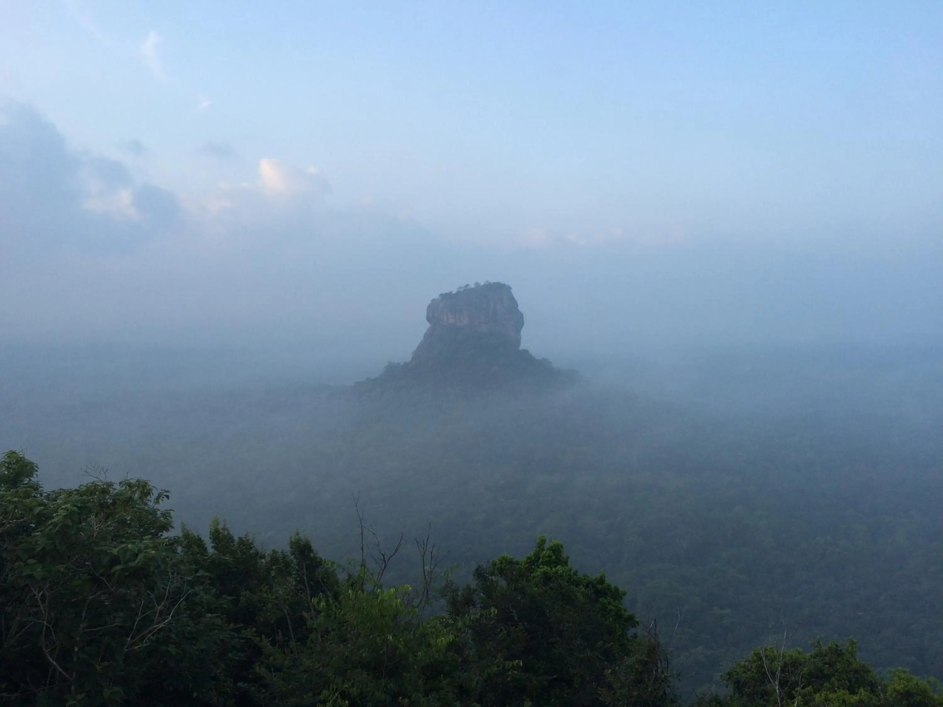 Sigiriya Vee Guest