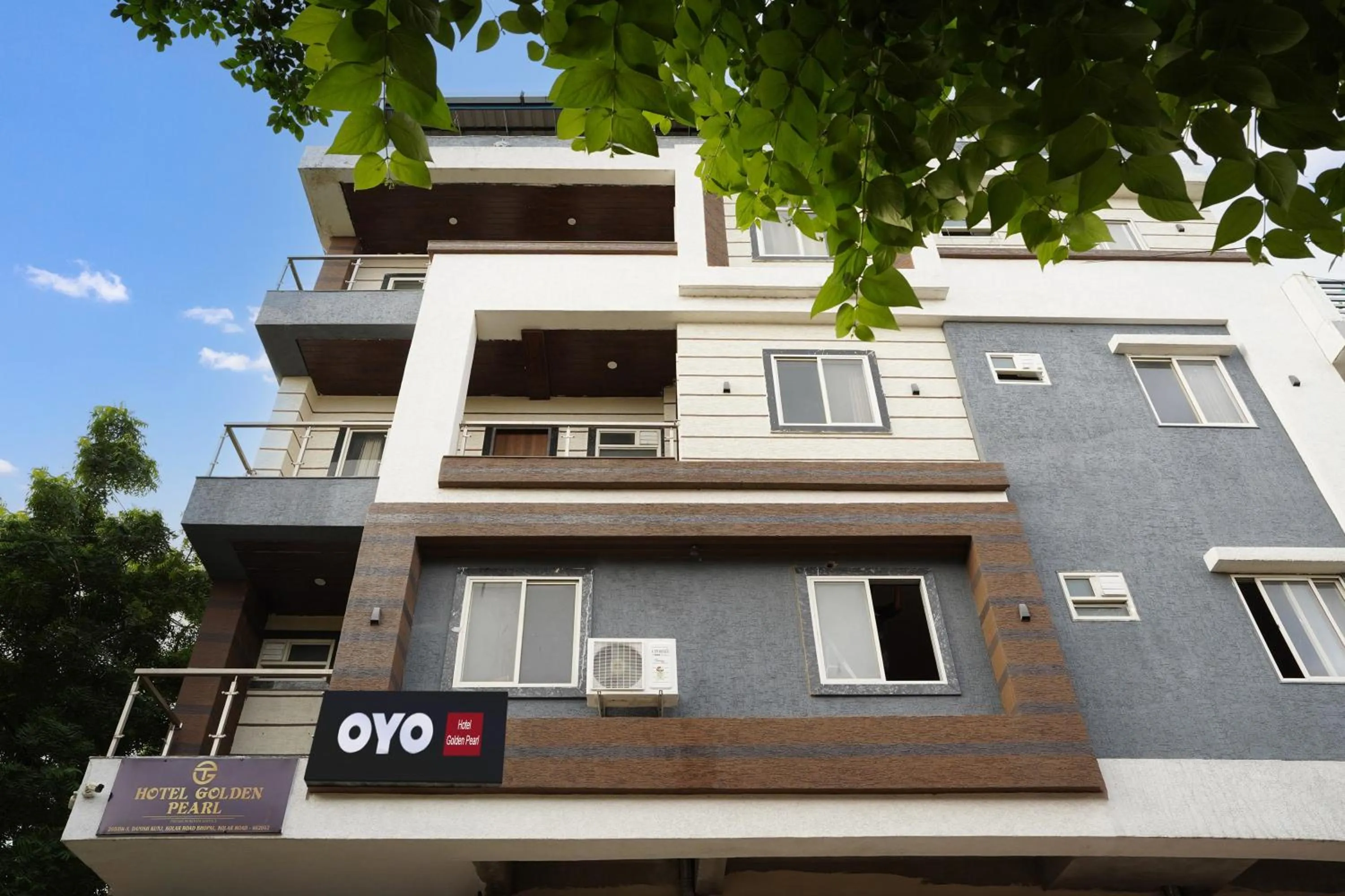 Facade/entrance in Hotel O Golden Pearl