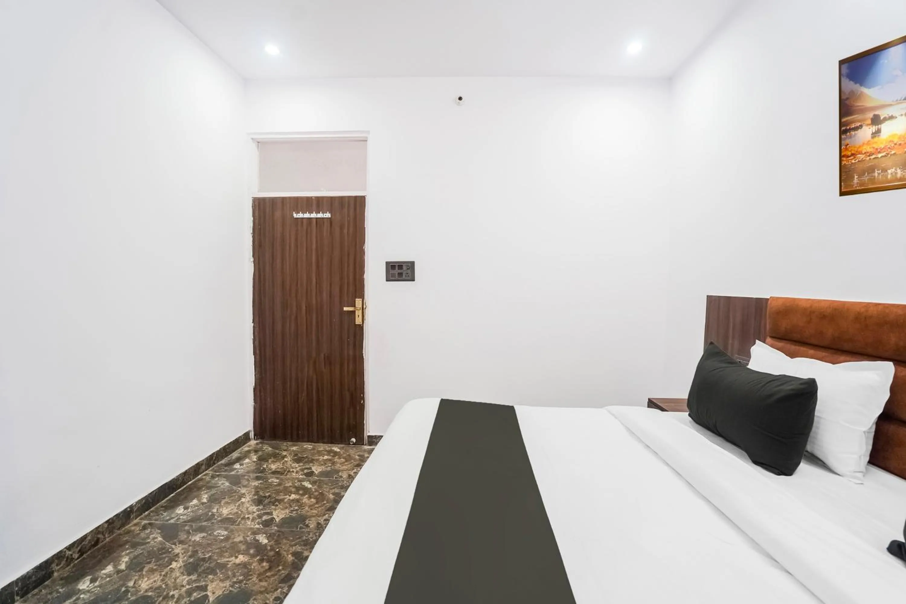 Bedroom, Bed in Hotel O Shivankar Paradise