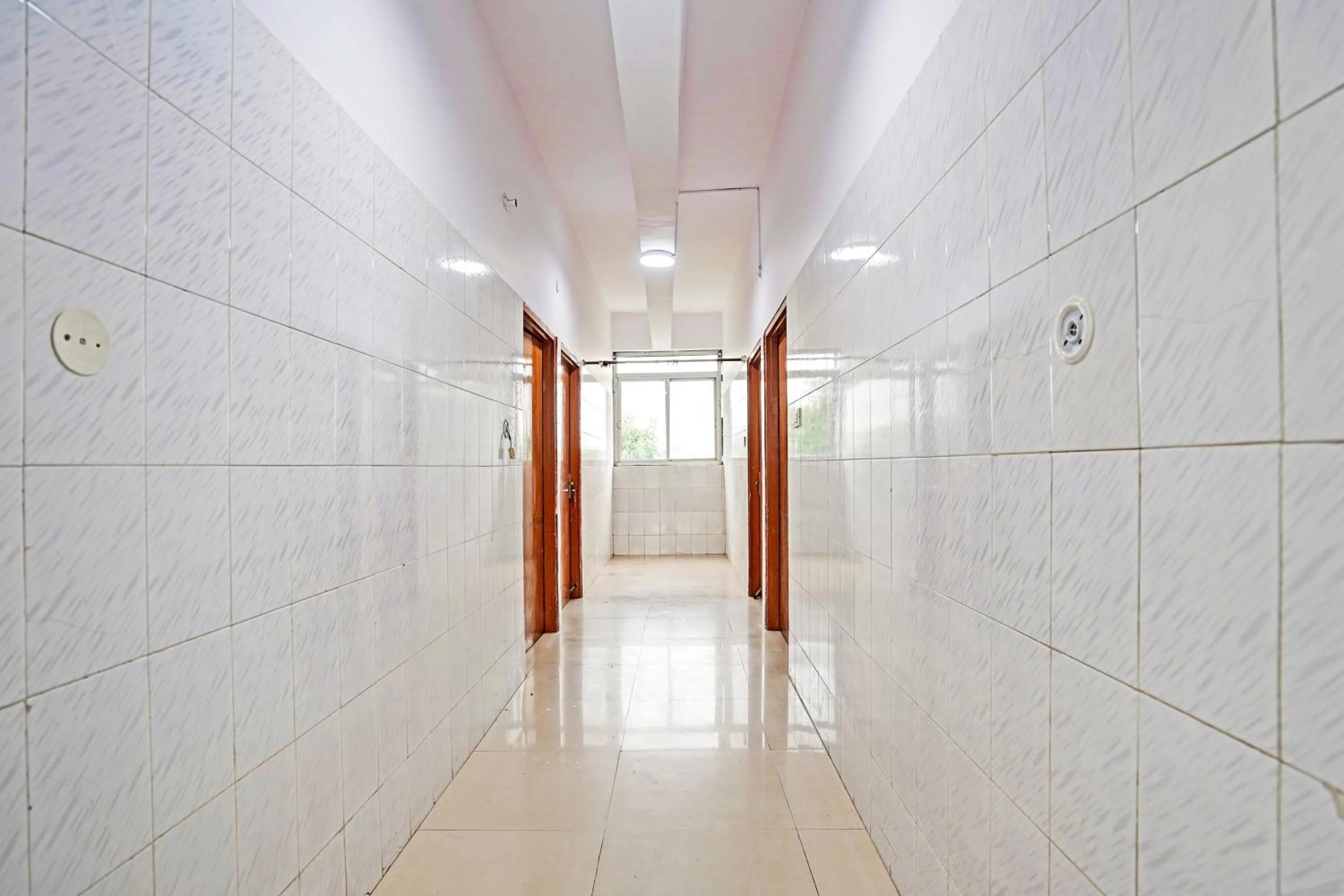 Hotel O Lotus Inn