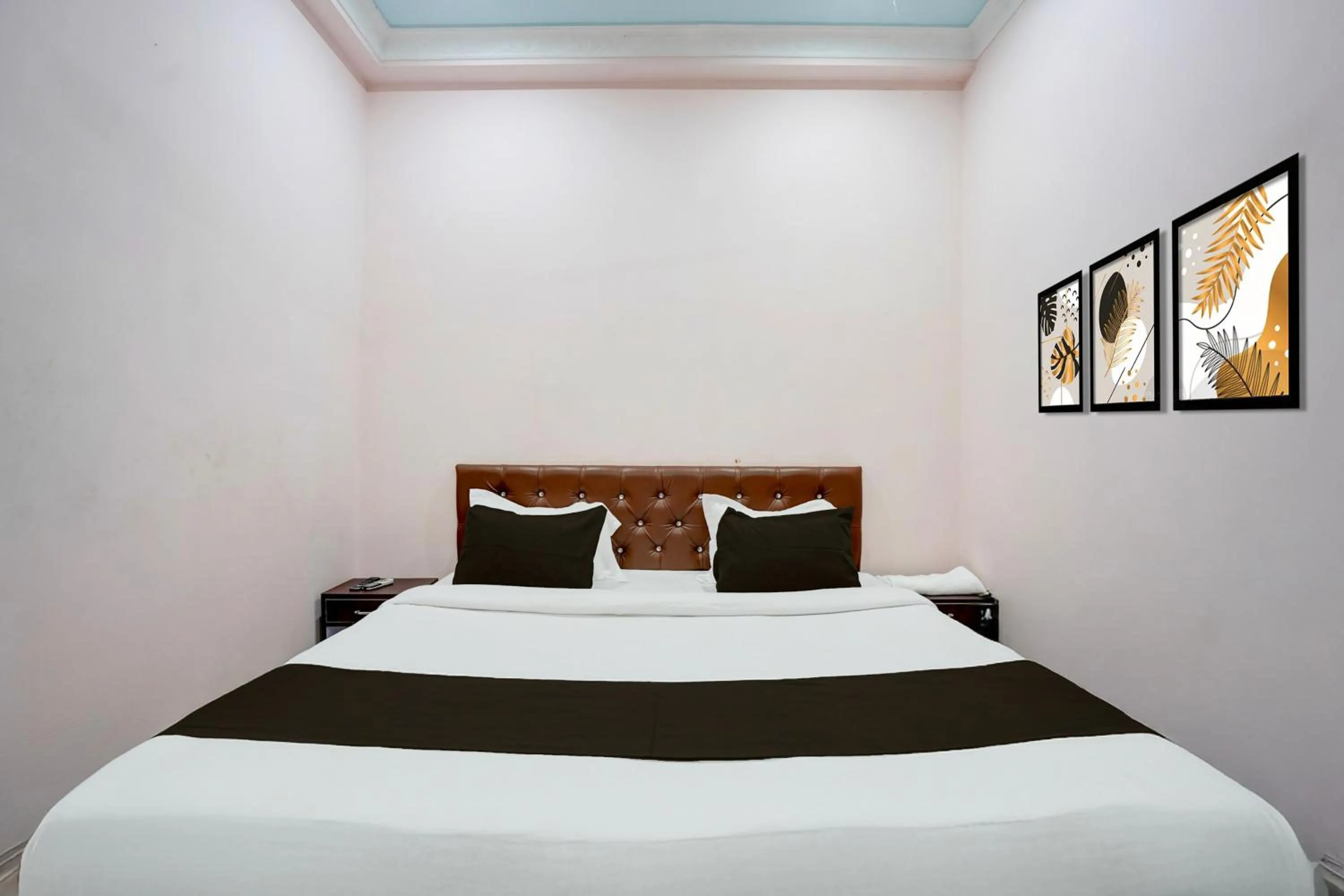 Bedroom, Bed in Super Collection O Patna Airport Formerly Hotel Shahi Mahal