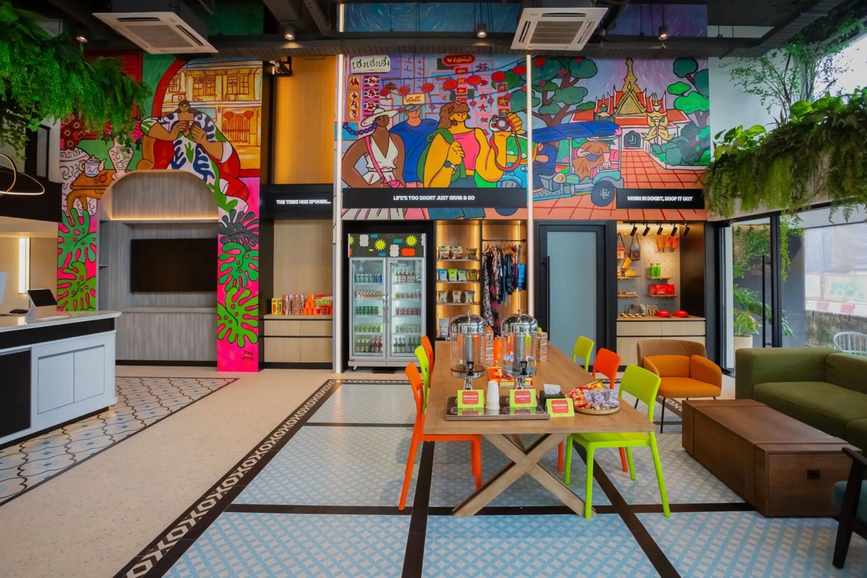 Lobby or reception in Lub d Bangkok Chinatown - Steps from Sam Yod MRT Station