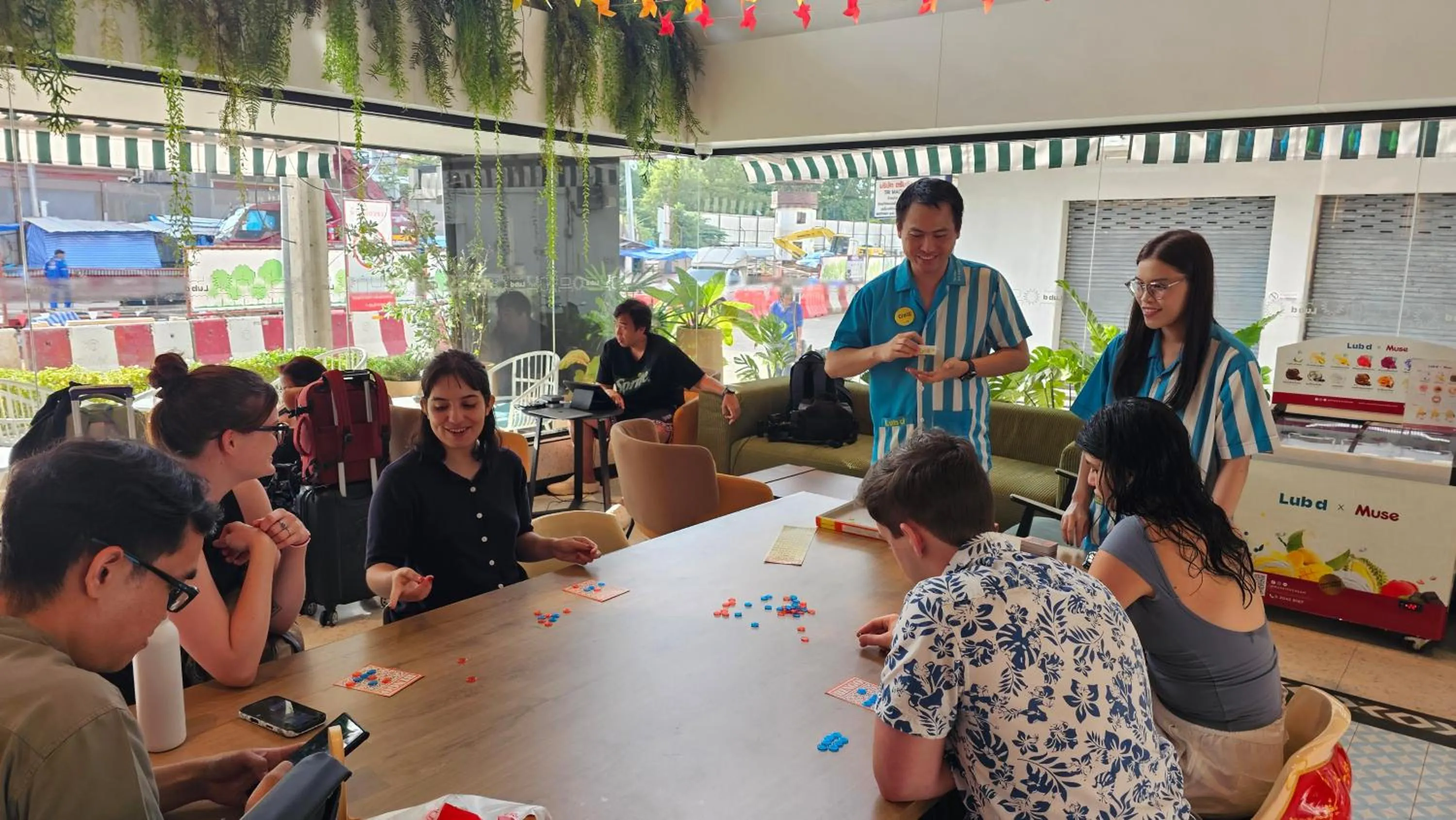 Entertainment in Lub d Bangkok Chinatown - Steps from Sam Yod MRT Station