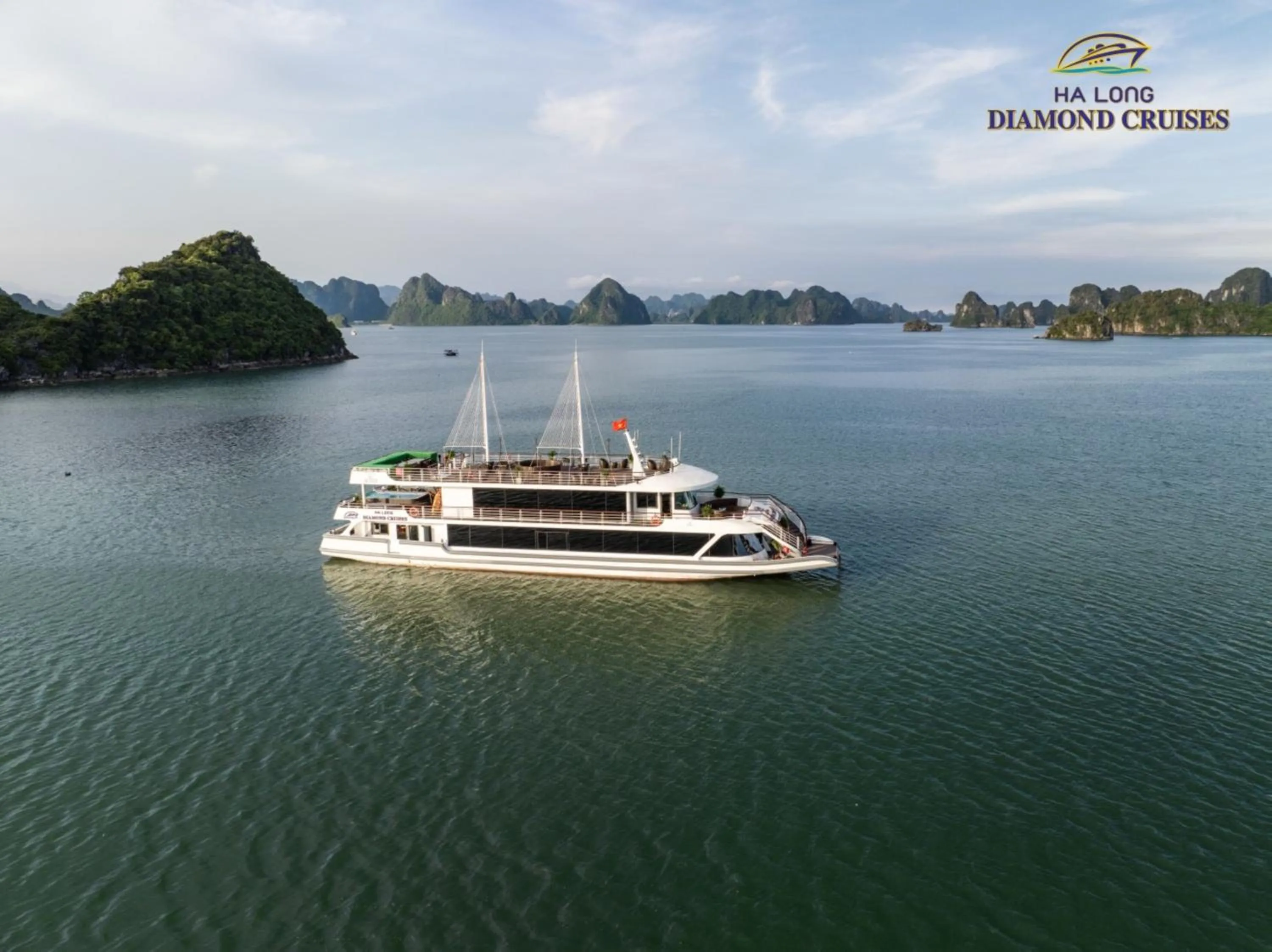 Halong Diamond Cruises