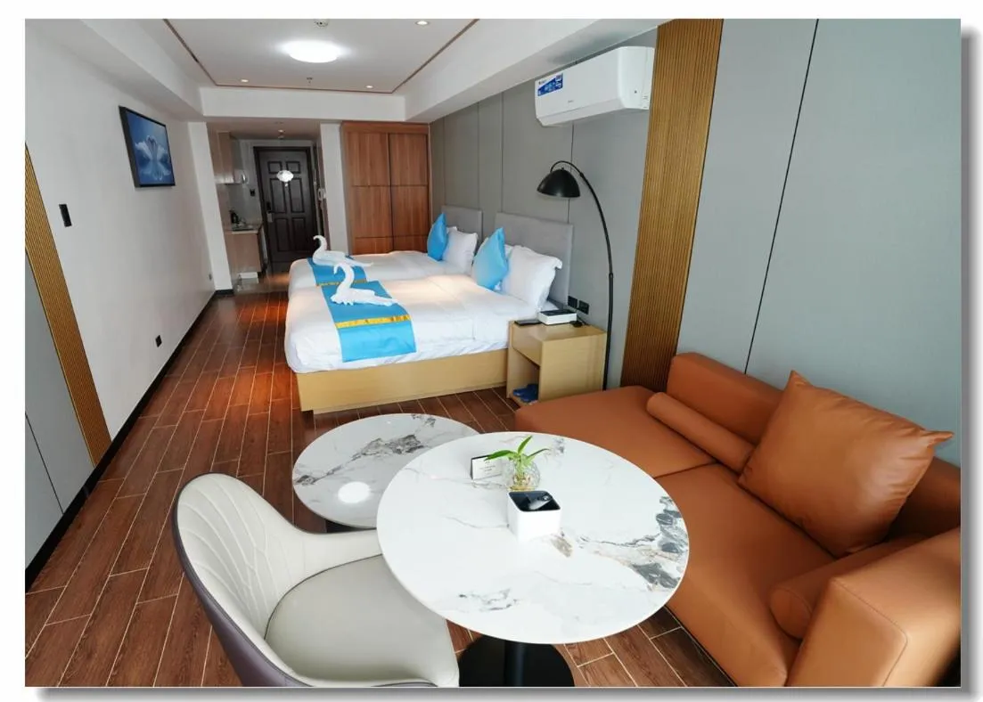 Bedroom in Golden Seagulls Hotel