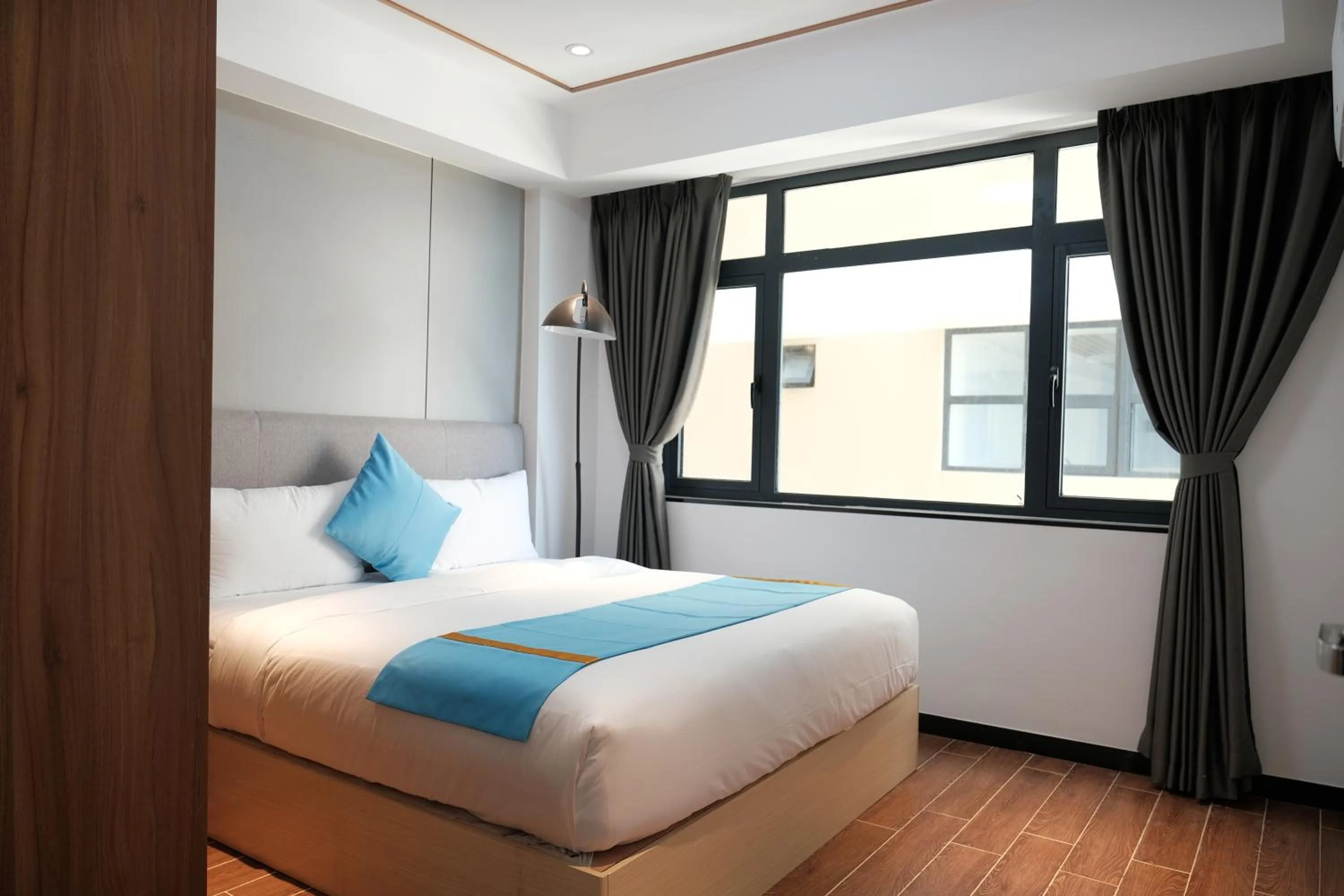 Bed in Golden Seagulls Hotel