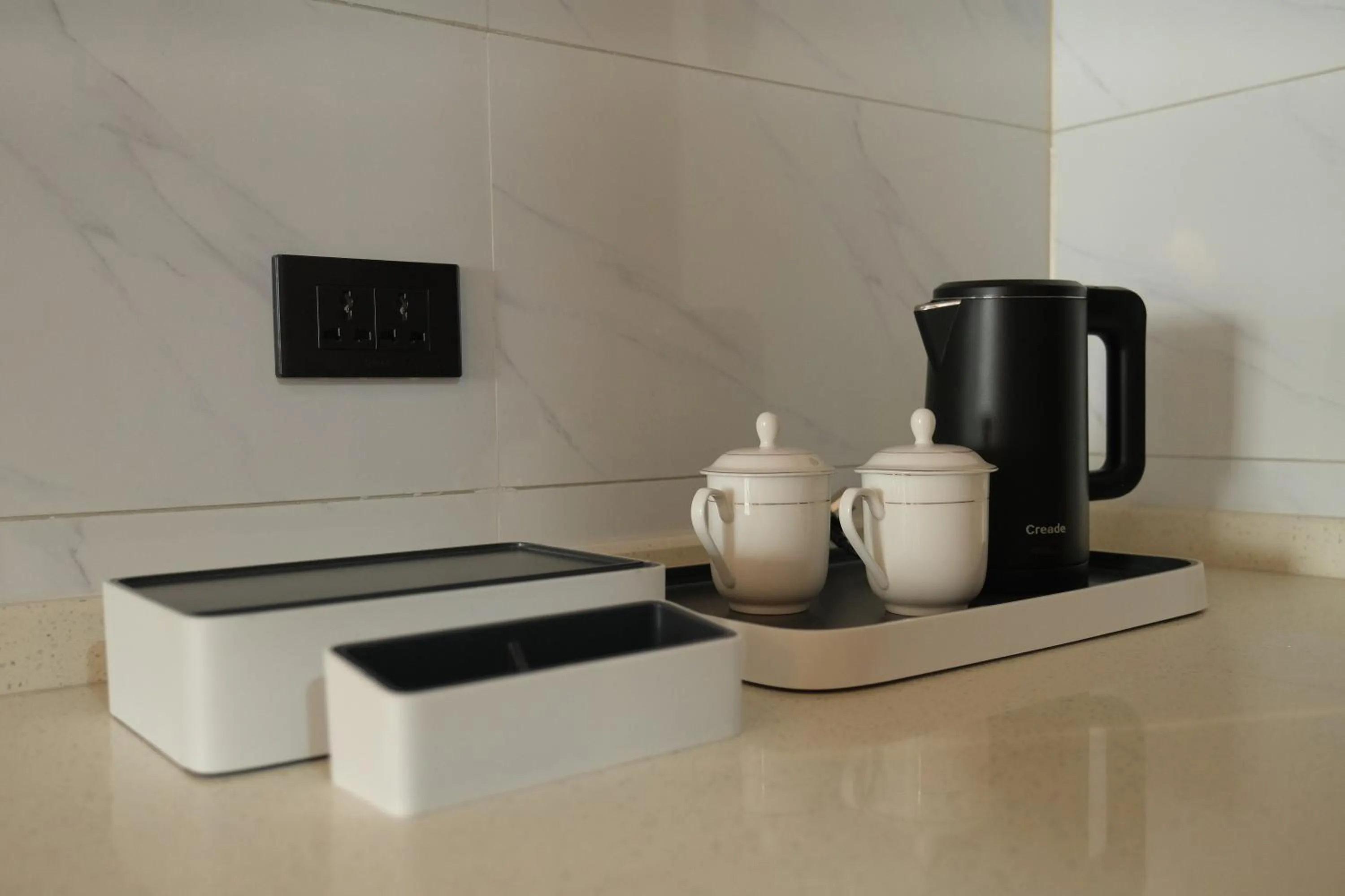 Coffee/tea facilities in Golden Seagulls Hotel