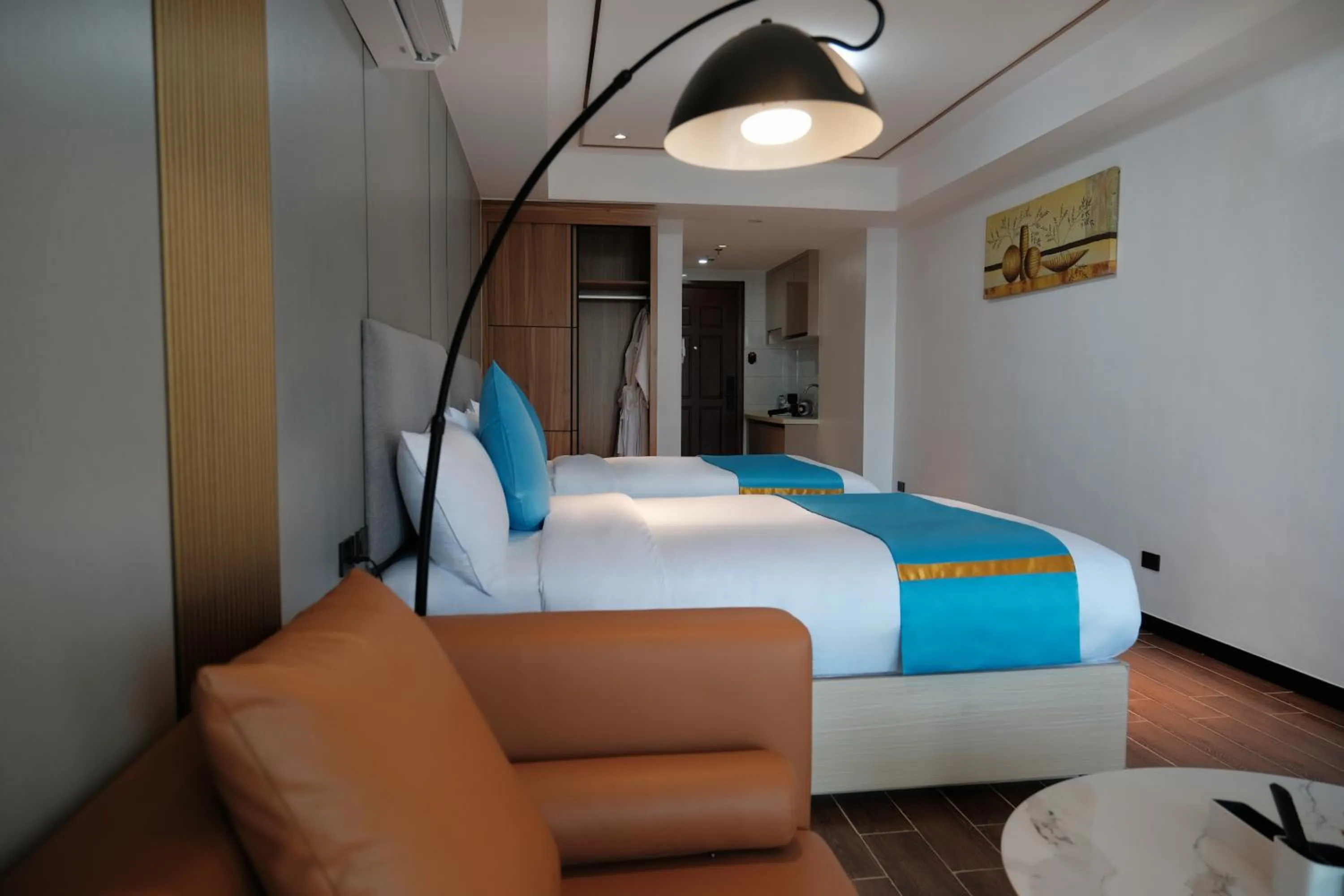 Photo of the whole room, Bed in Golden Seagulls Hotel