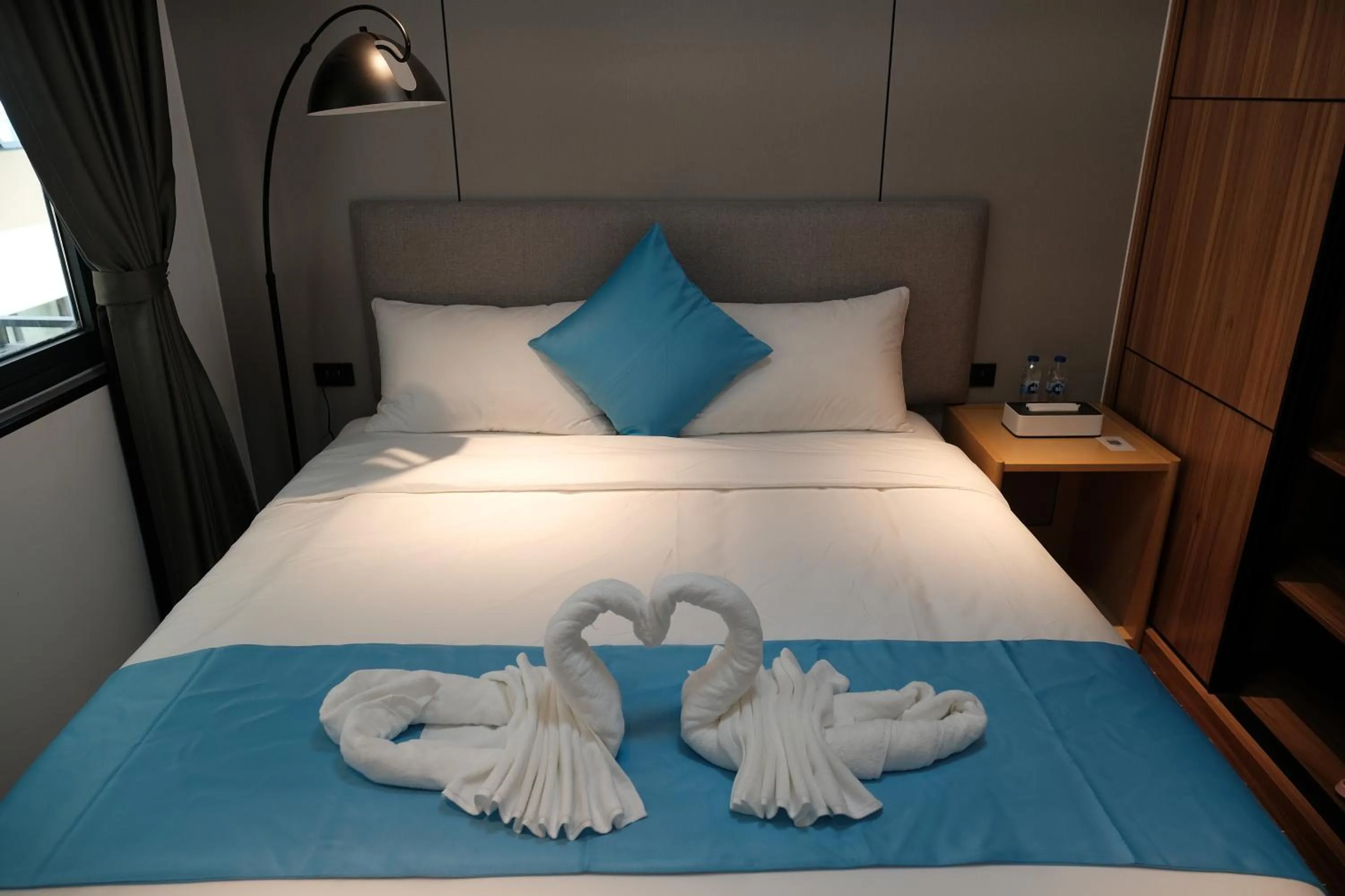 Bed in Golden Seagulls Hotel