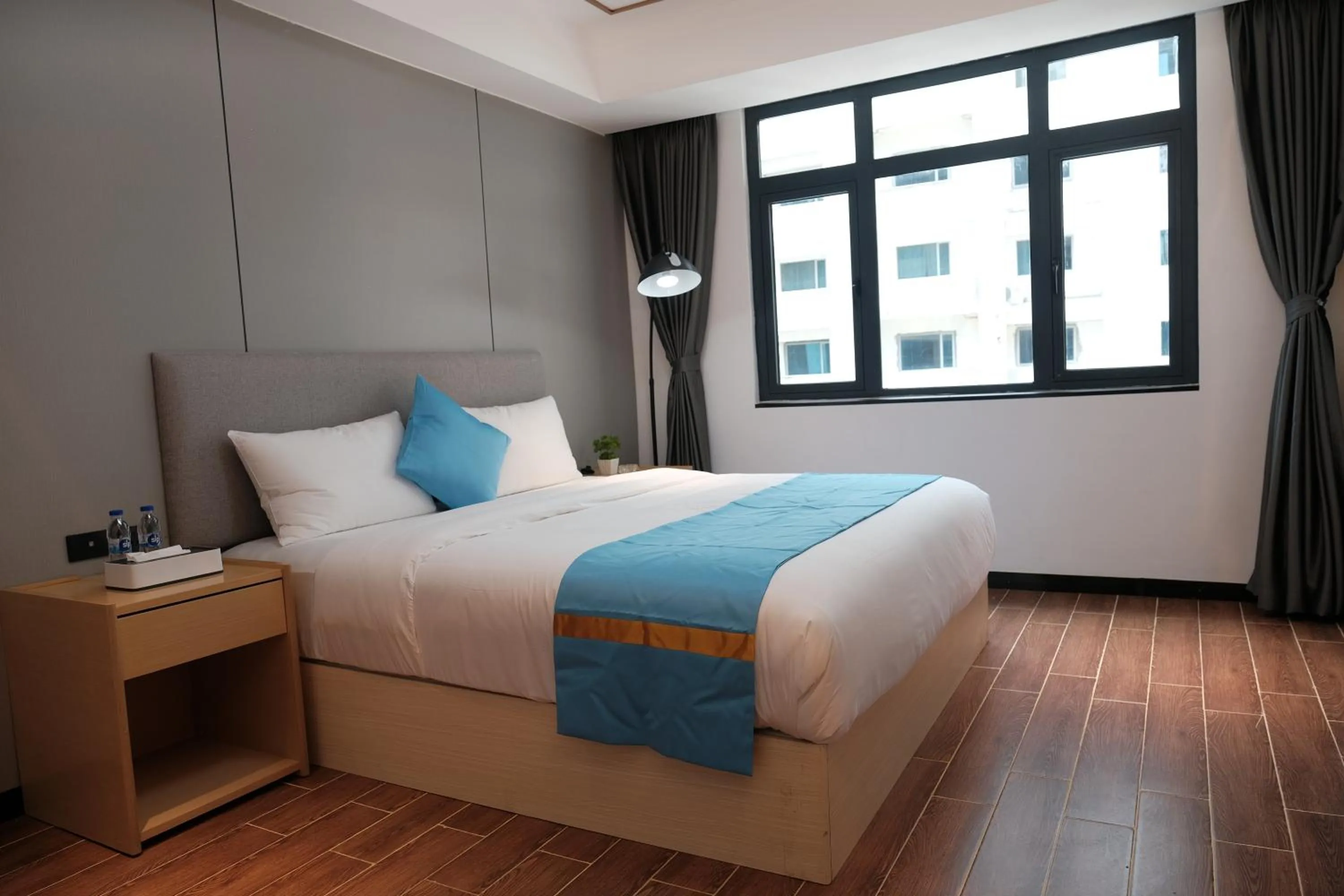 Bed in Golden Seagulls Hotel