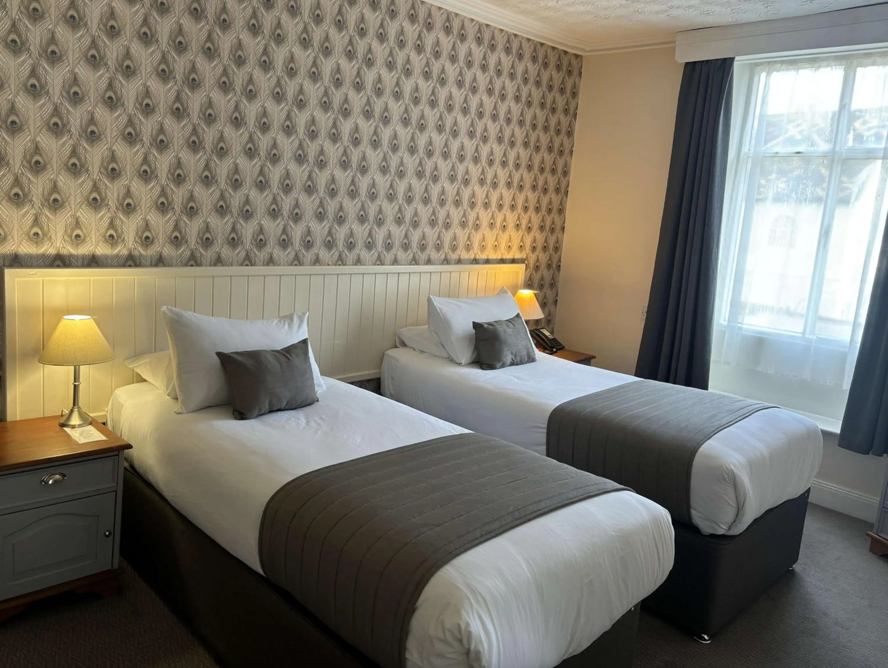 Bedroom, Bed in Best Western Valley Hotel