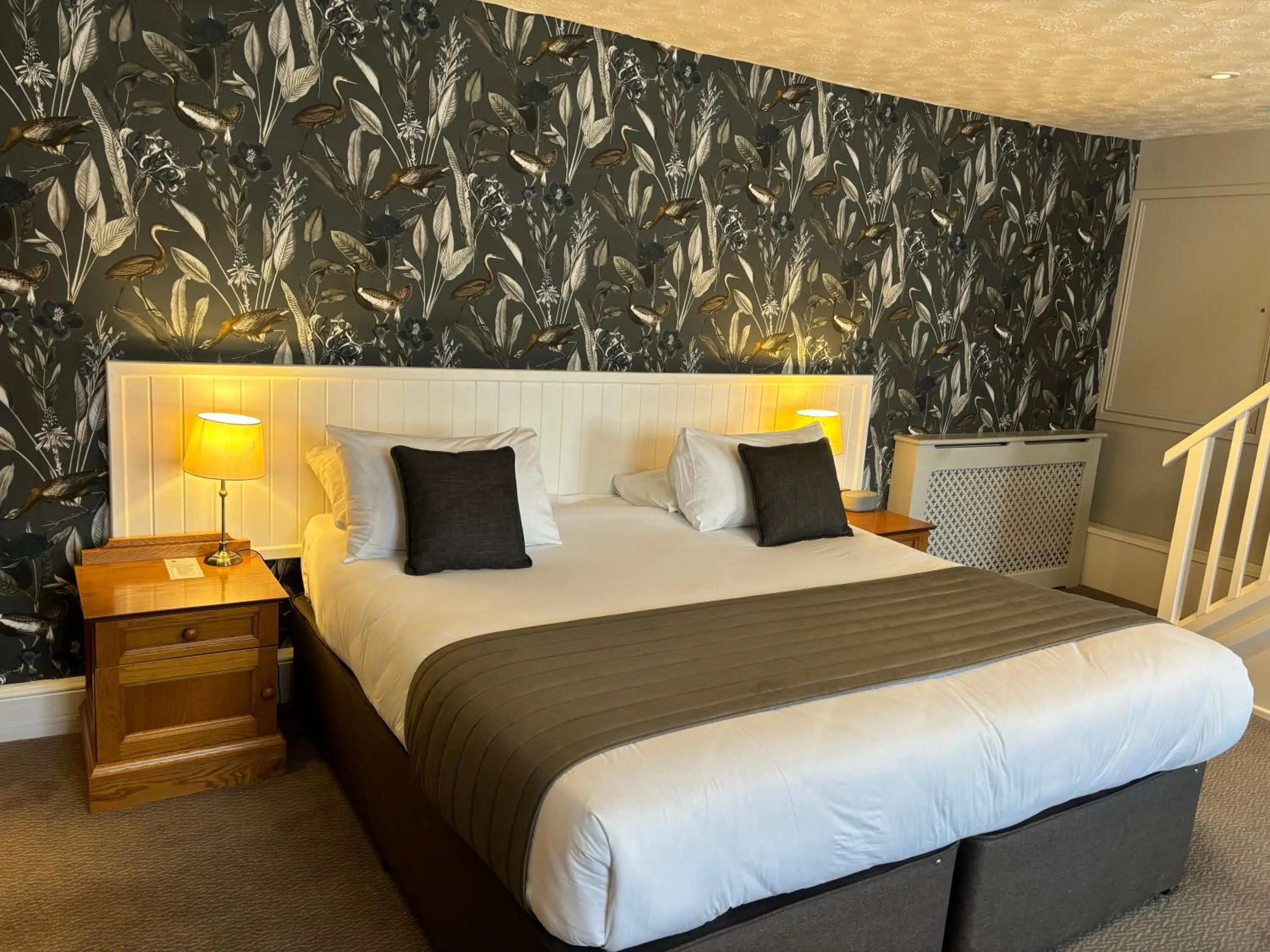 Bedroom, Bed in Best Western Valley Hotel