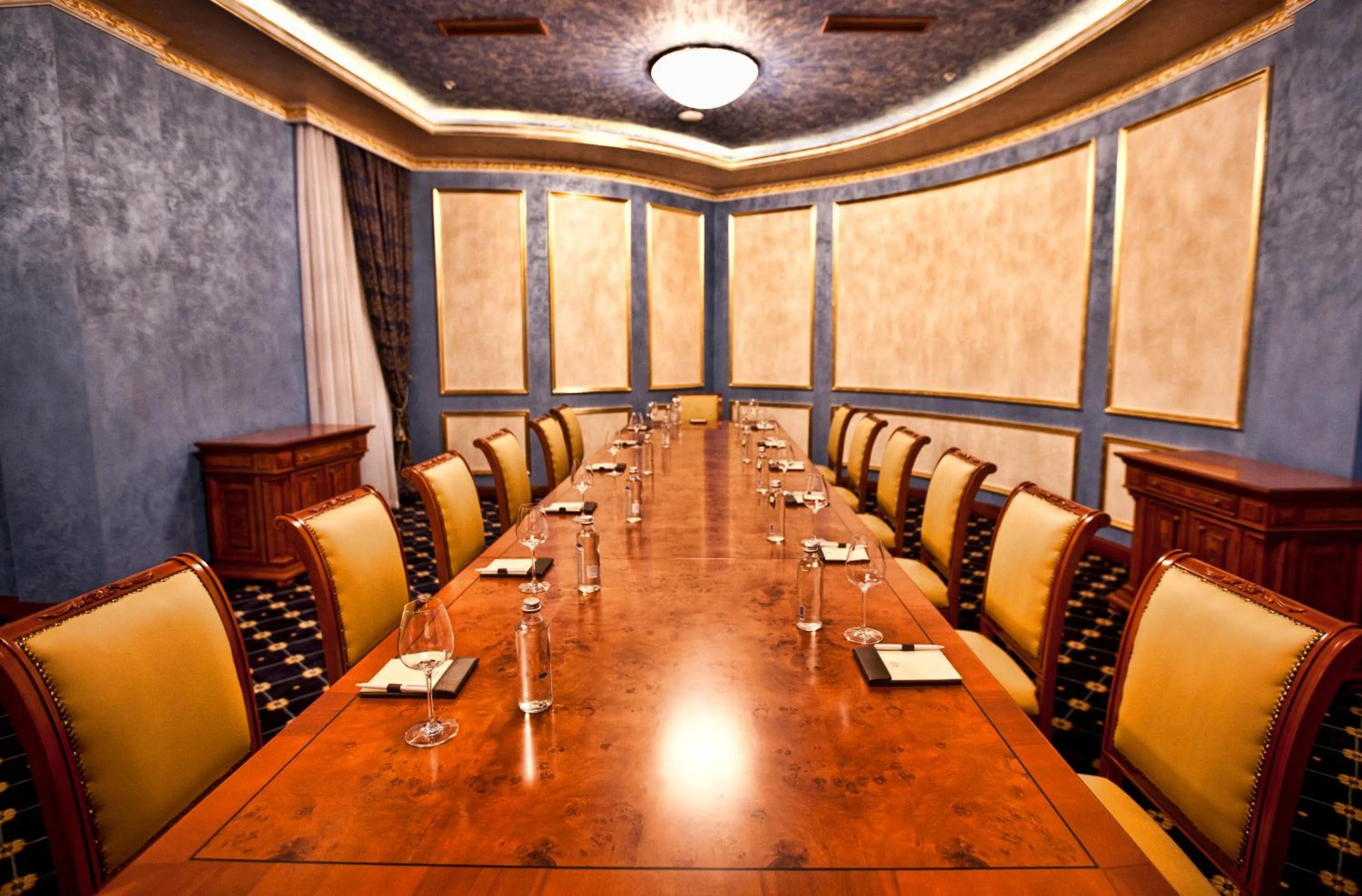 Business facilities in Multi Grand Pharaon Hotel