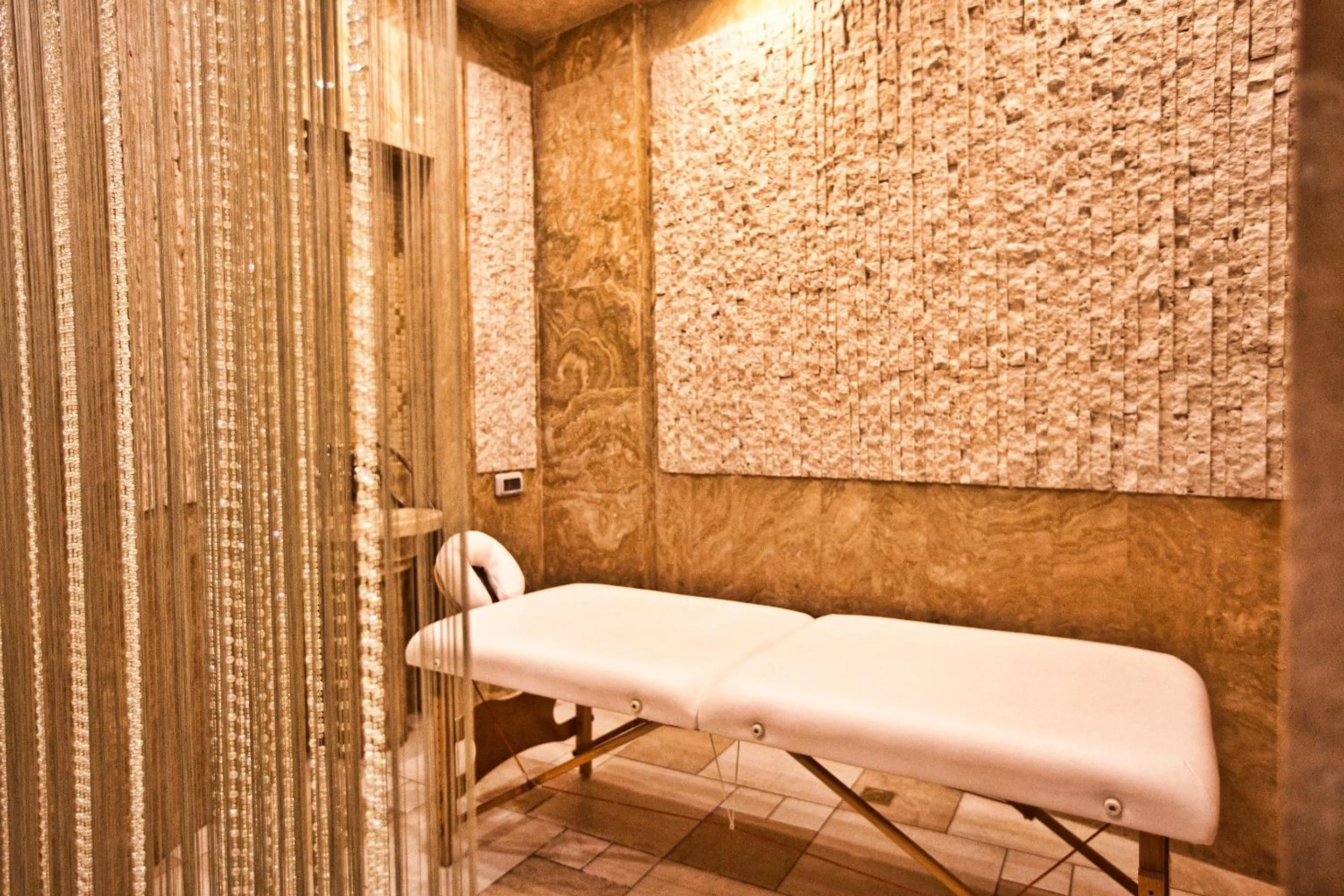Spa and wellness centre/facilities in Multi Grand Pharaon Hotel
