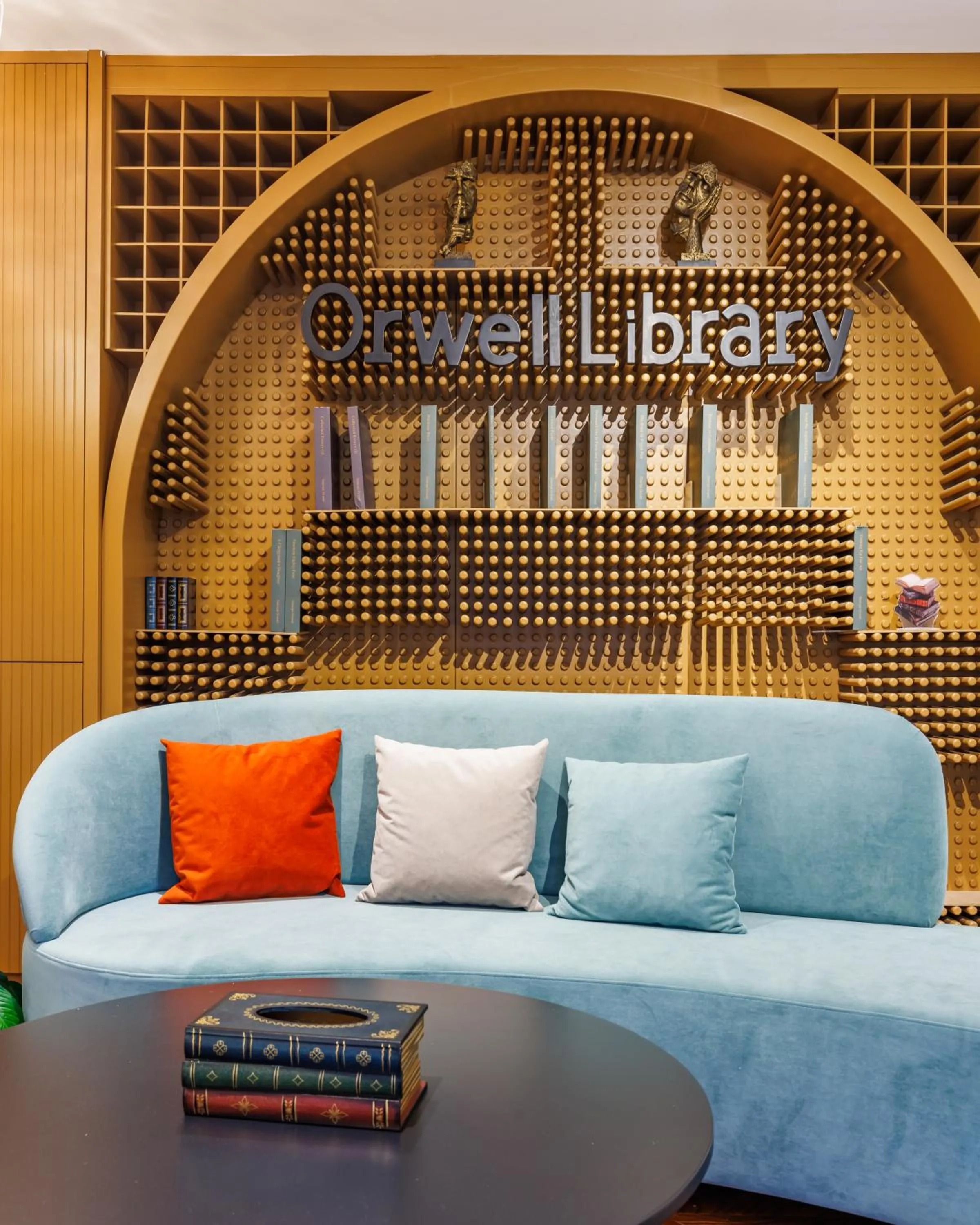 Seating area in Rosemay Hotel near London Heathrow Airport