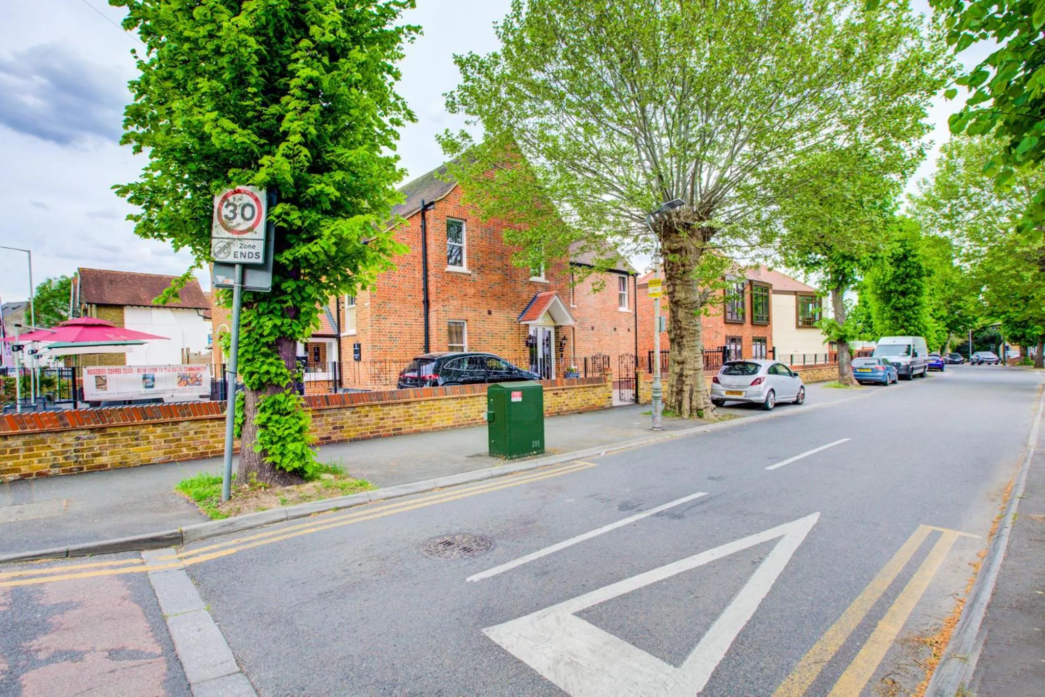 Street view in Rosemay Hotel near London Heathrow Airport