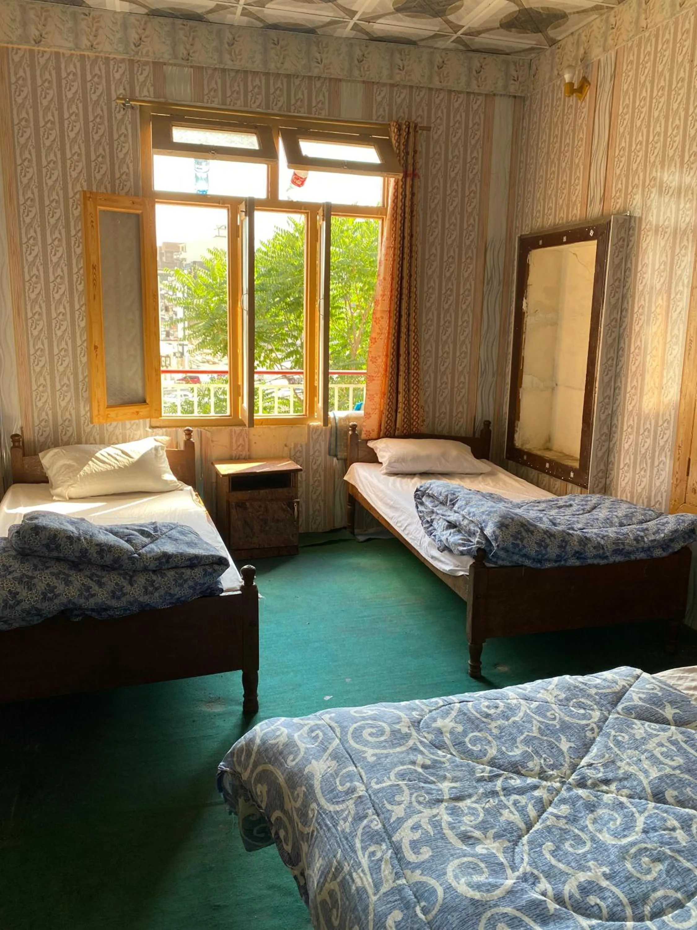 Gulf hotel and restaurant madyan