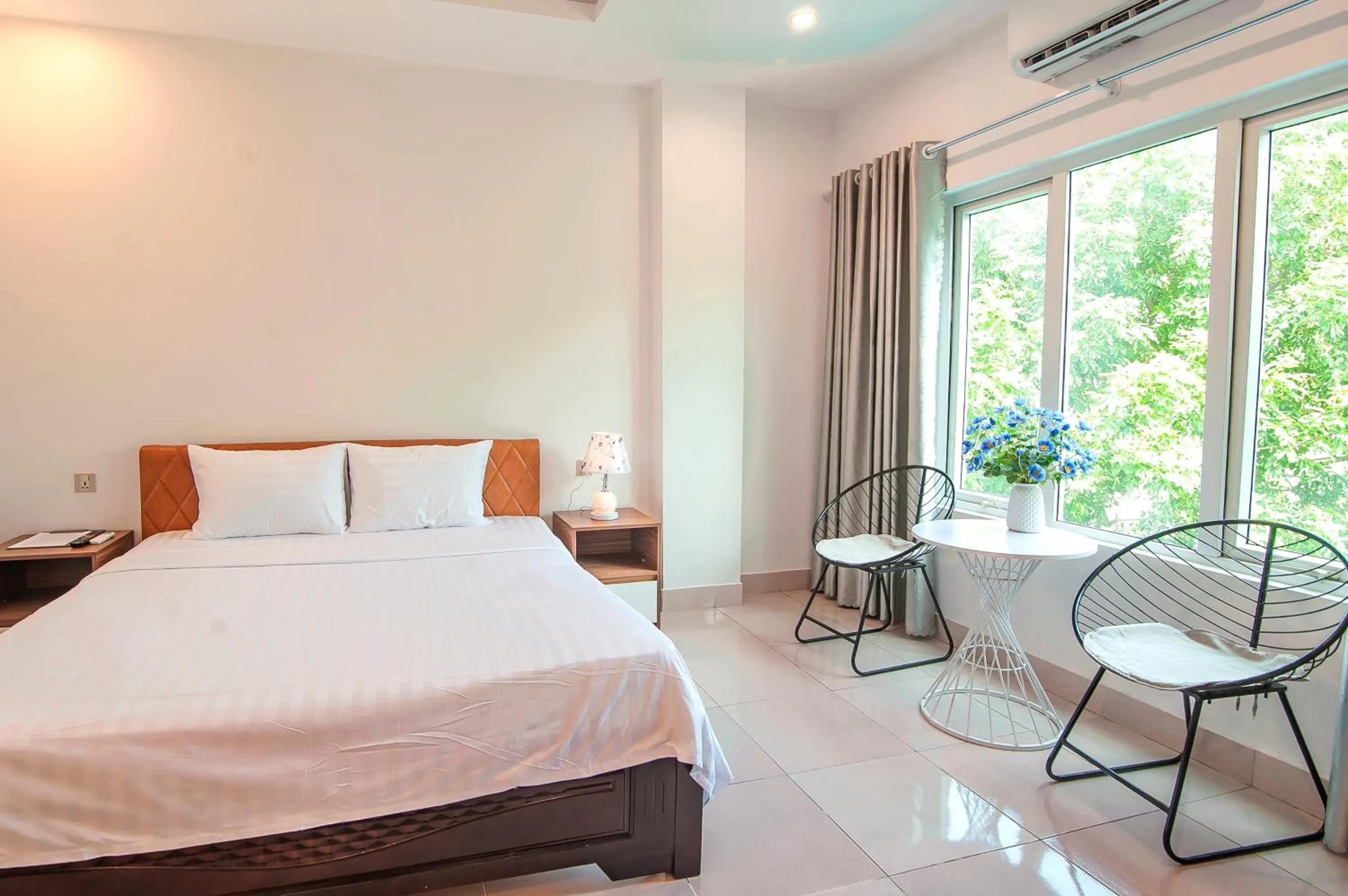 Natural landscape, Bed in Tam Coc Peaceful Hotel