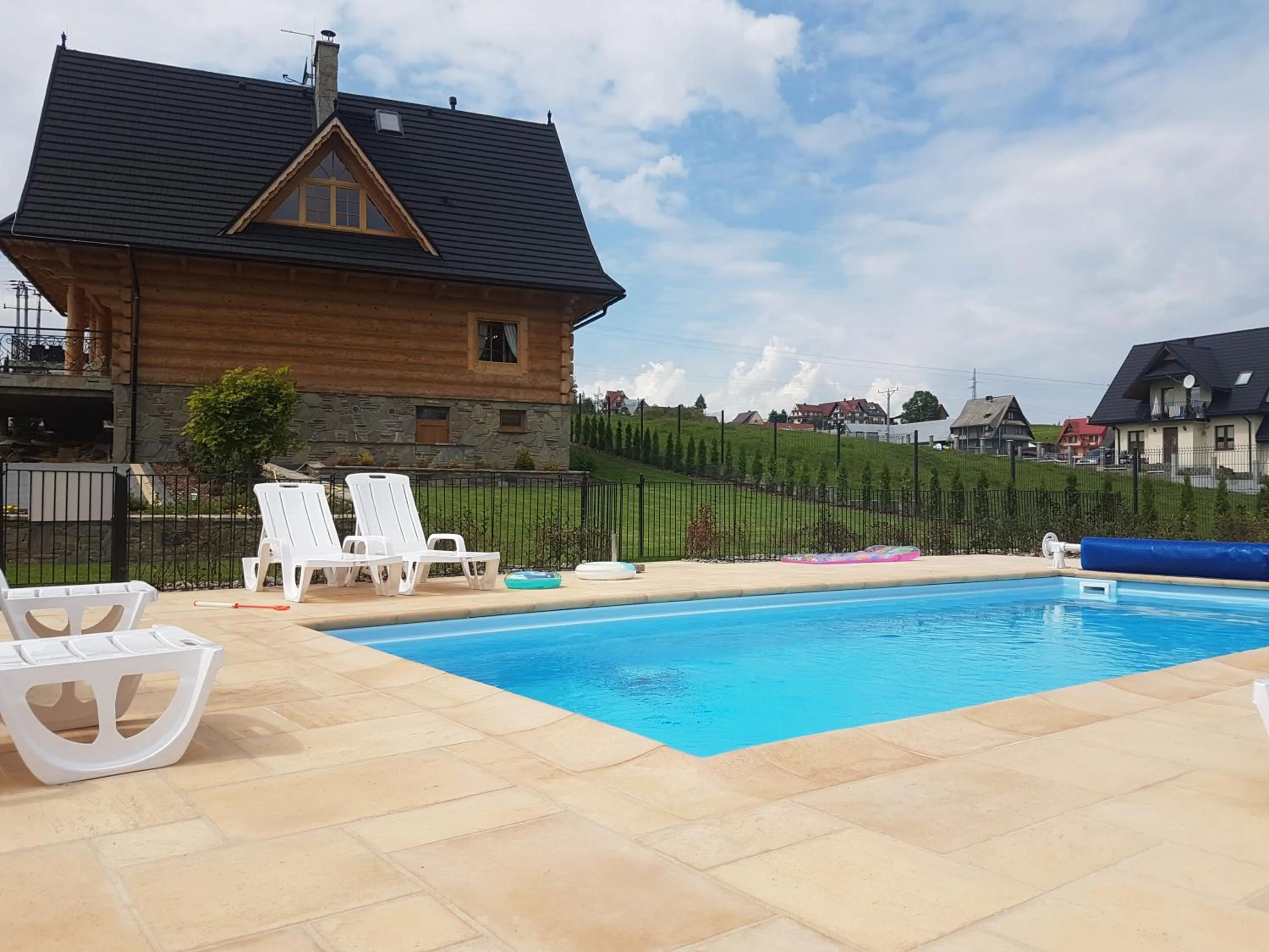 Property building in Osada Maruszyna