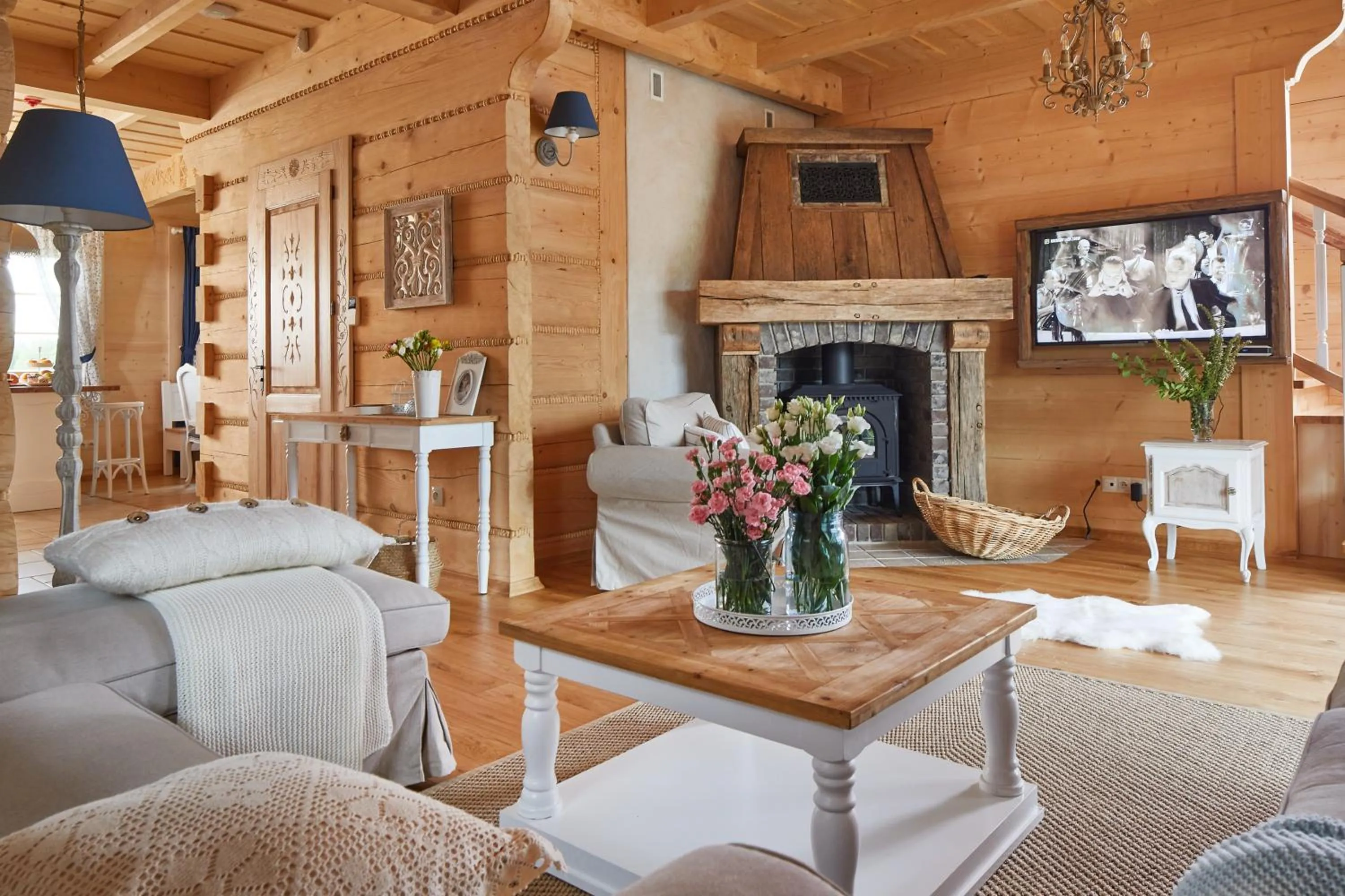 Communal lounge/ TV room in Osada Maruszyna