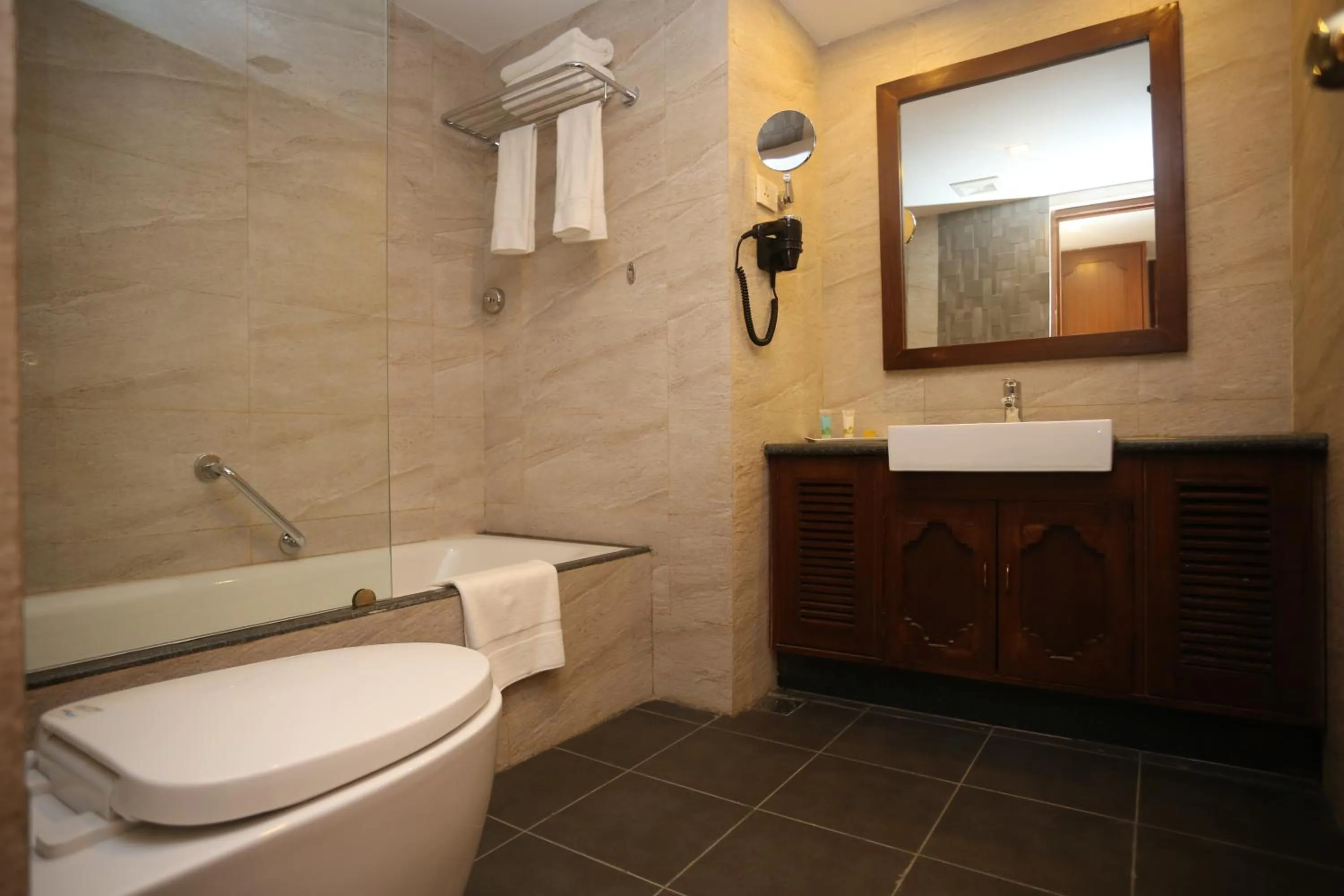 Shower in Rupakot Resort