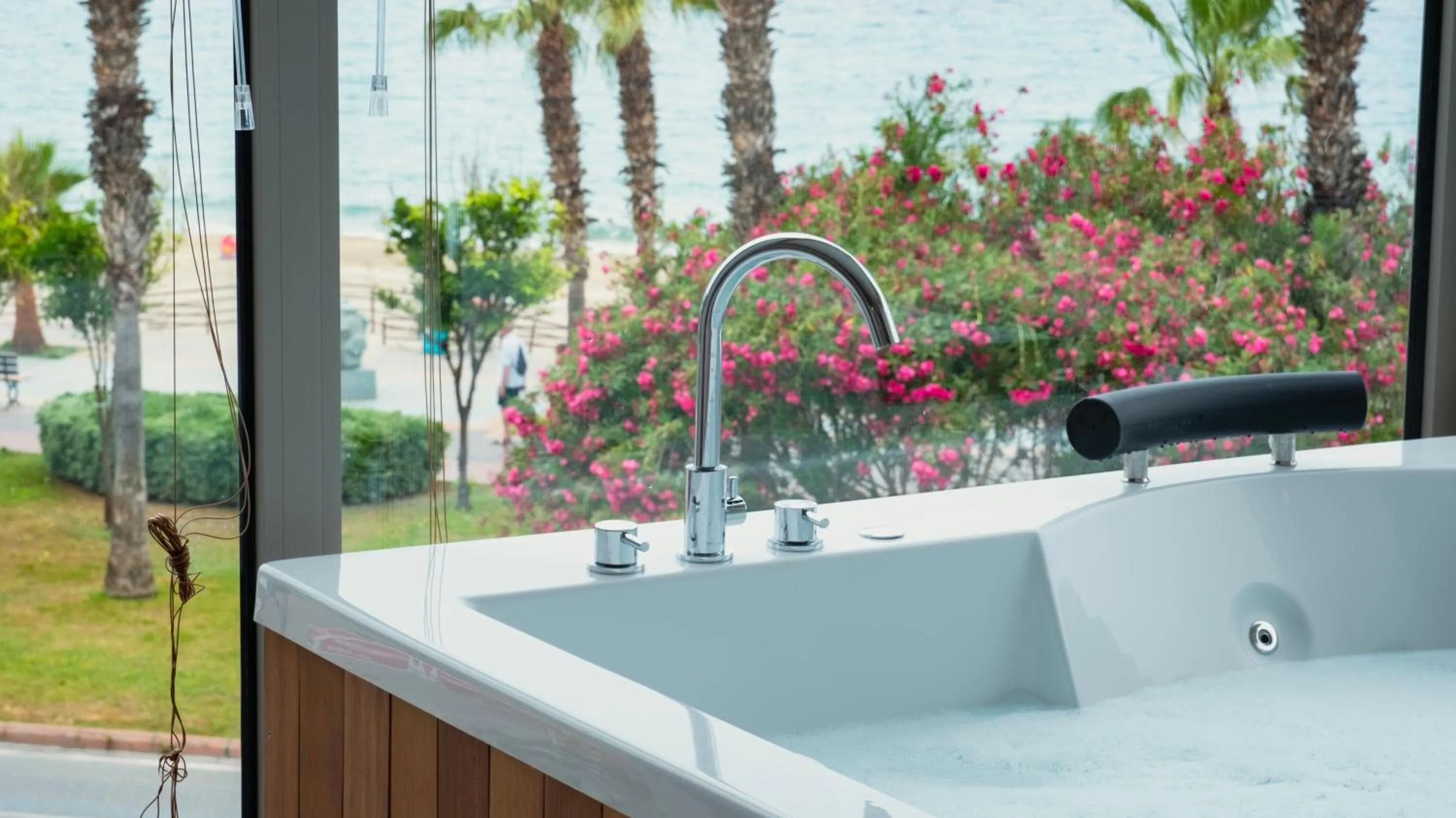 Hot Tub in Kleopatra Dreams Beach Hotel