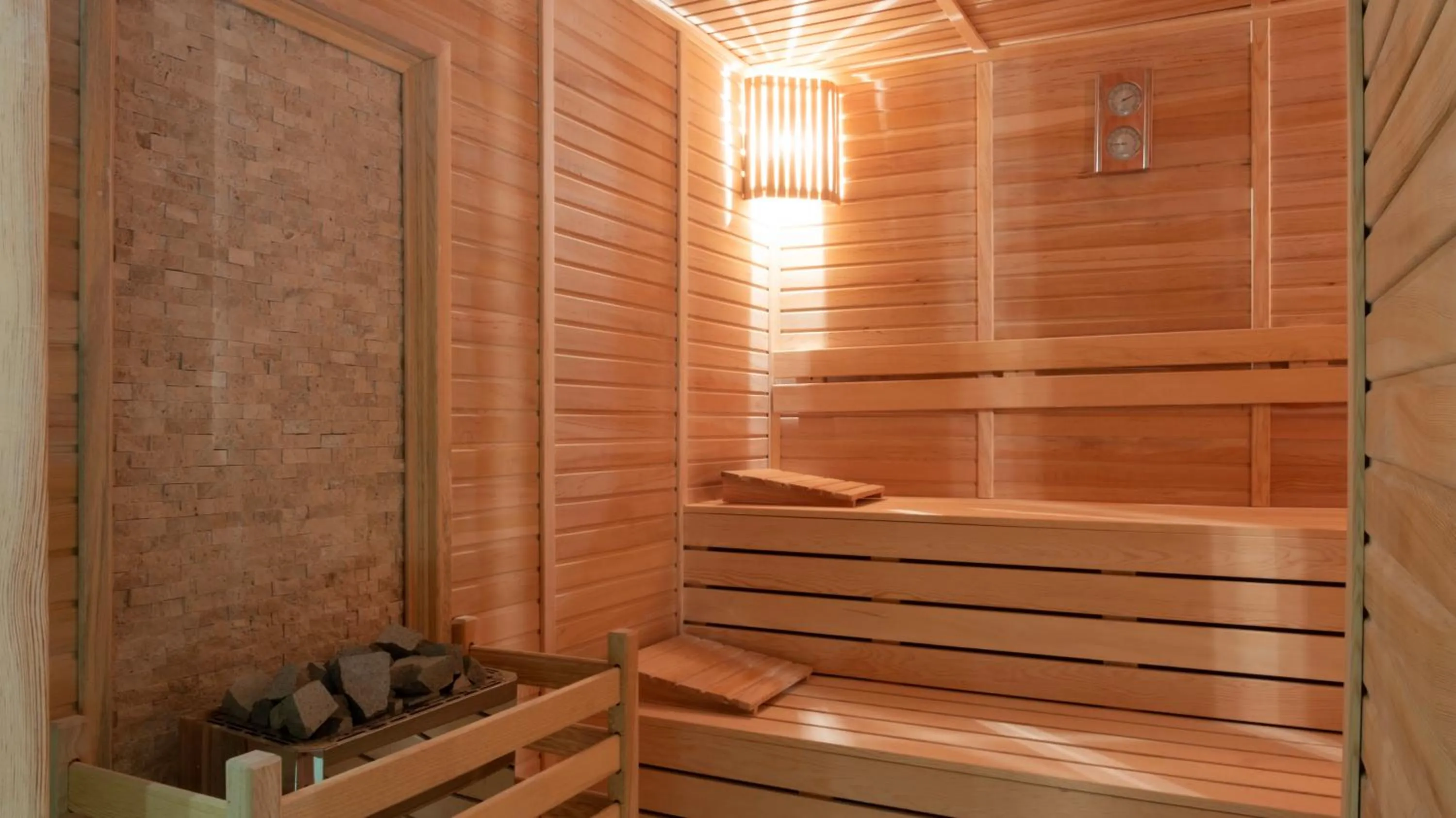 Public Bath in Kleopatra Dreams Beach Hotel