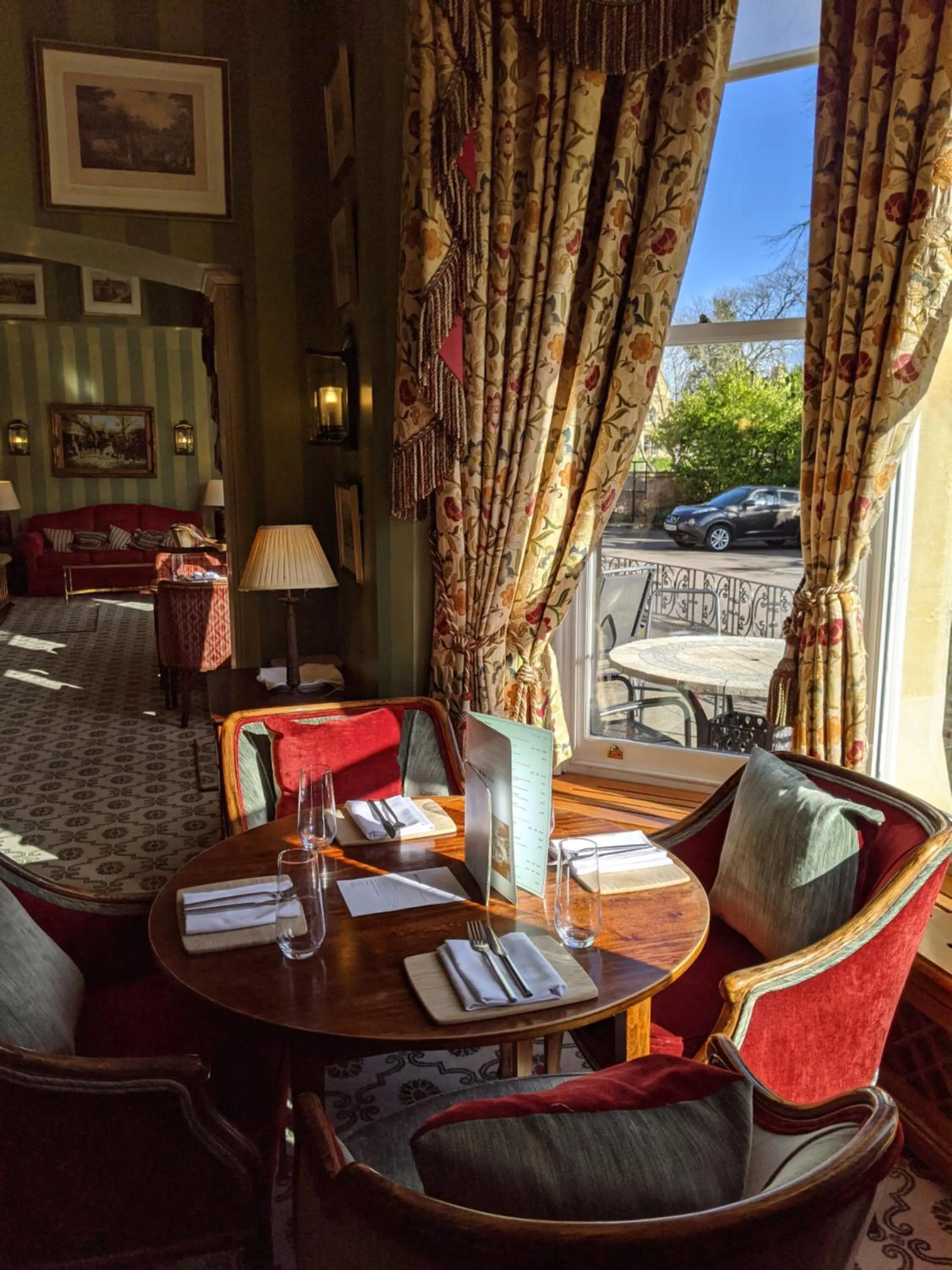 Restaurant/places to eat in Cotswold Lodge Hotel