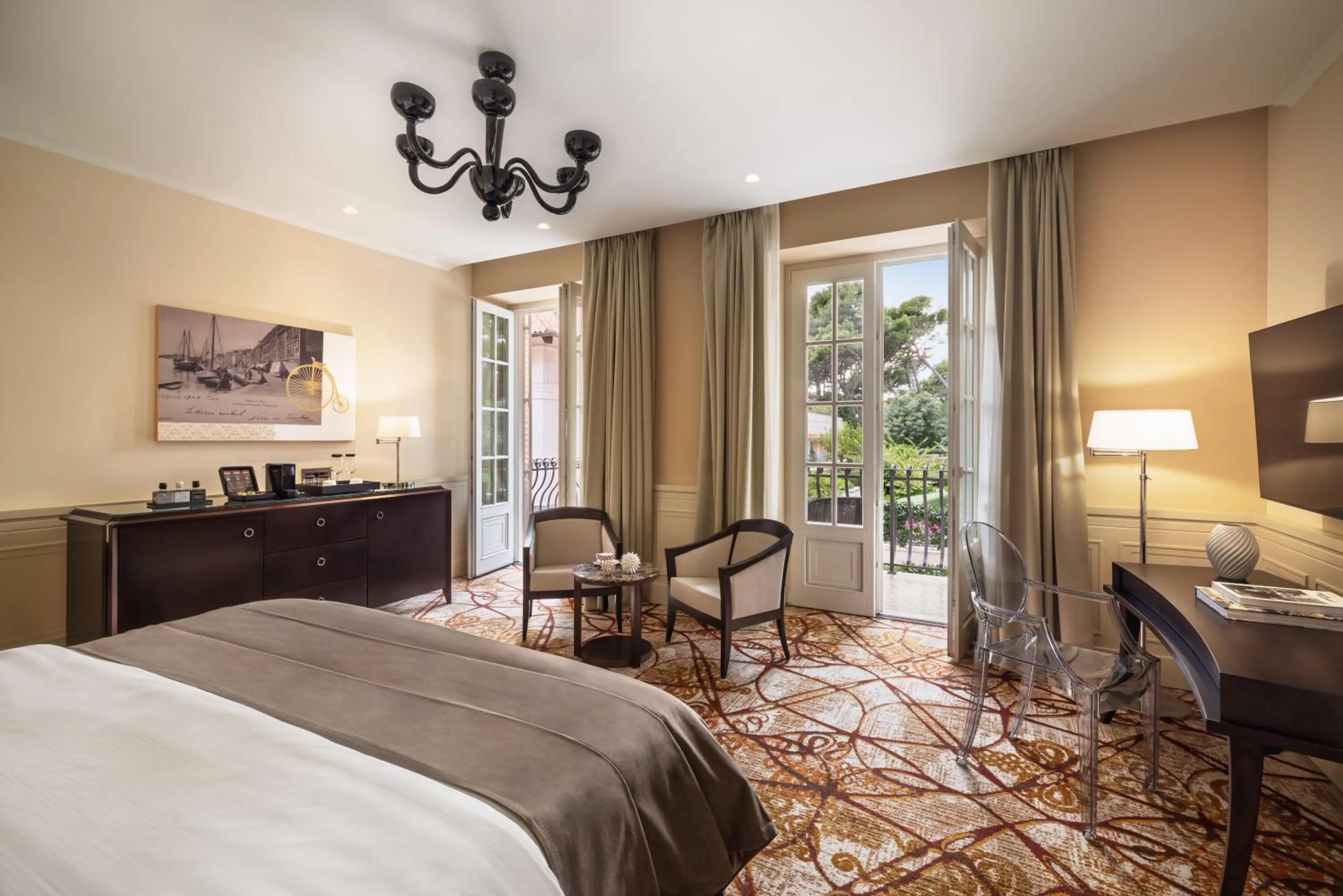 Bed in Boutique Hotel Alhambra