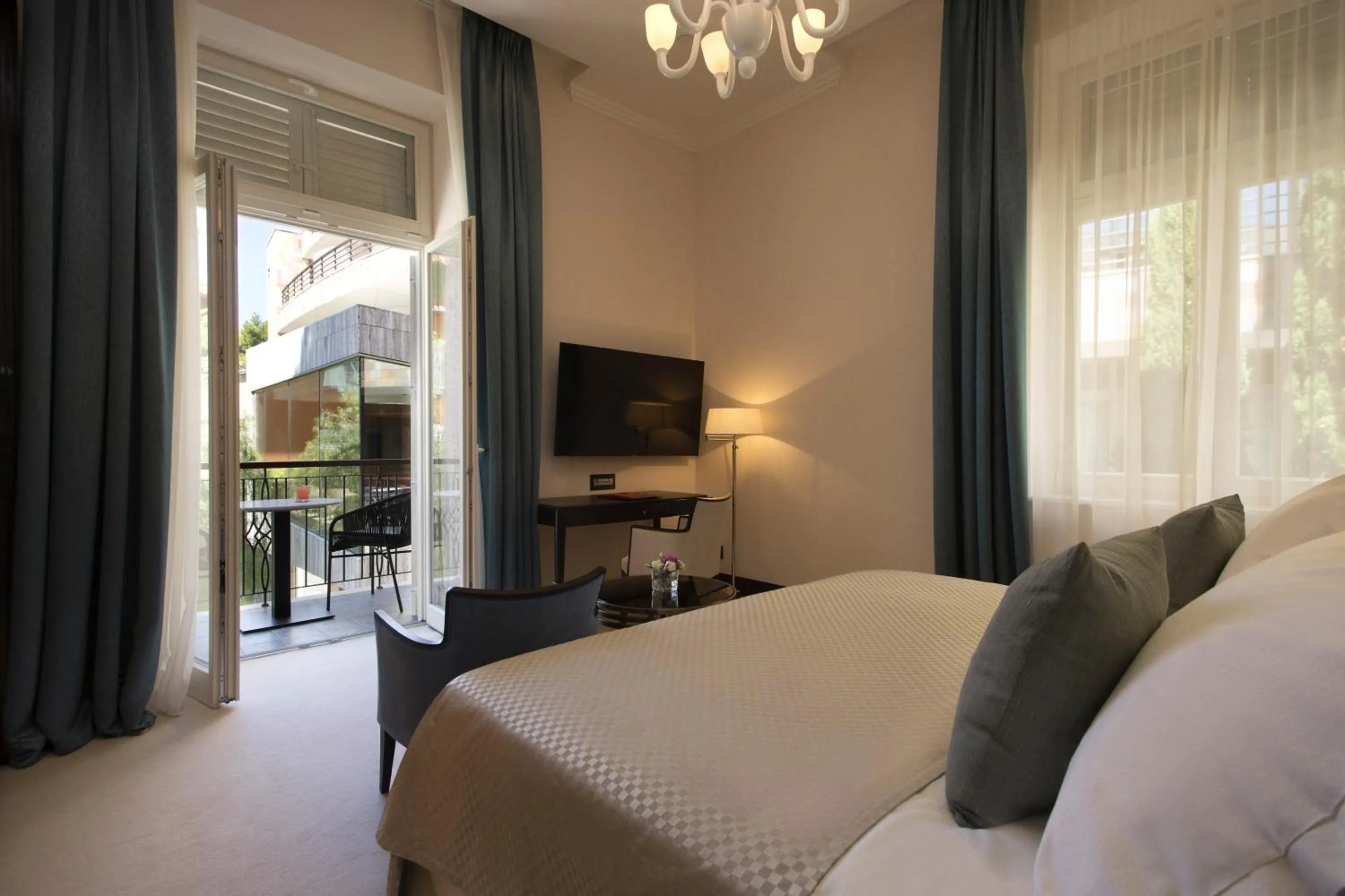 Bed in Boutique Hotel Alhambra