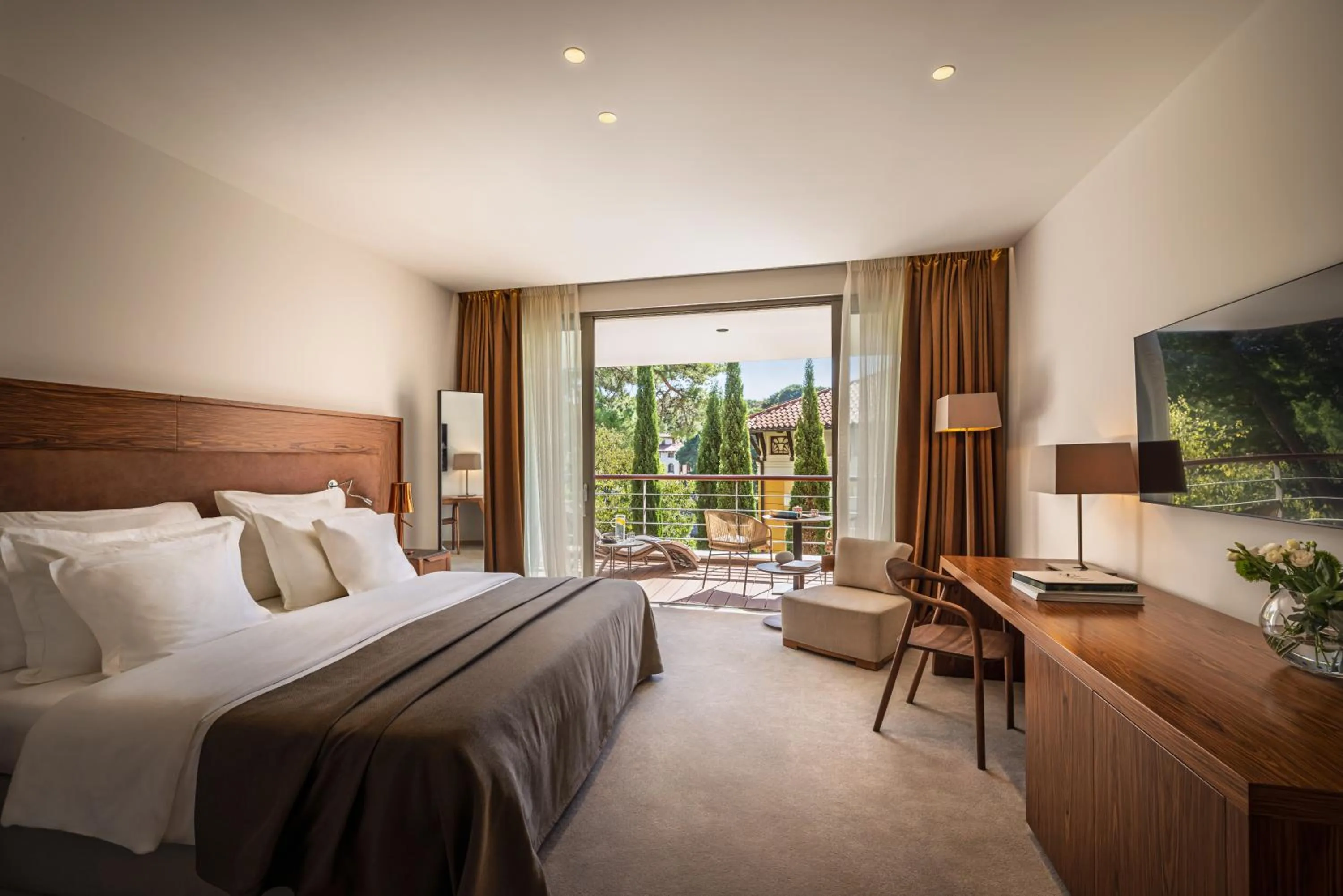 Bed in Boutique Hotel Alhambra