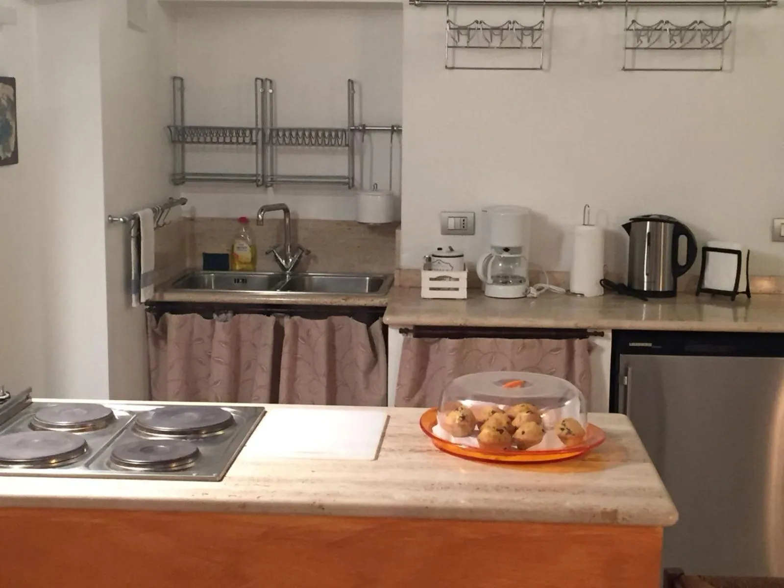Kitchen or kitchenette in B&S Suite Colosseo