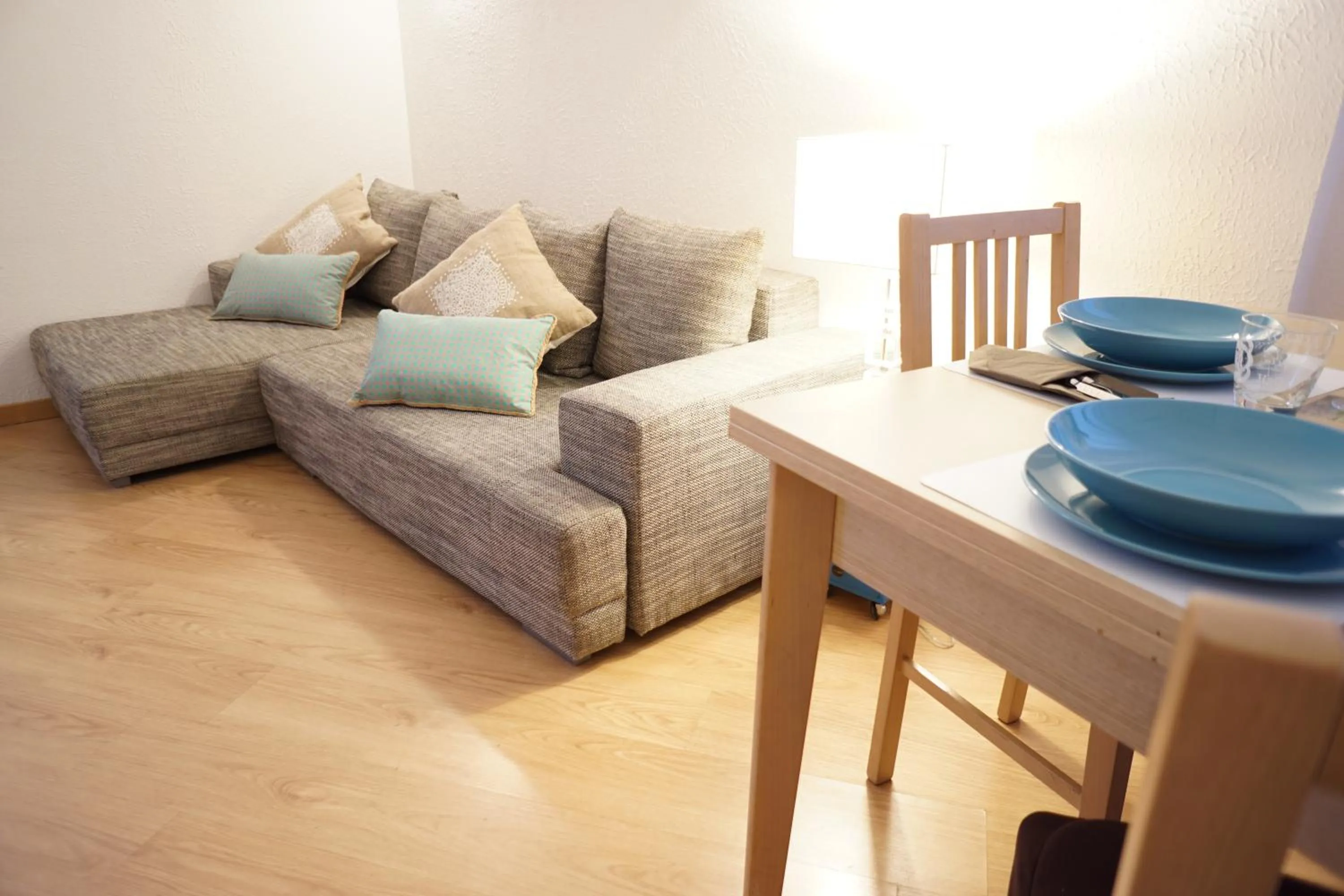 Communal lounge/ TV room in B&S Suite Colosseo