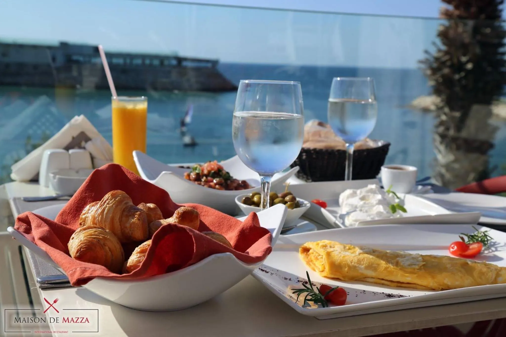 Restaurant/places to eat in Miramar Hotel Resort and Spa