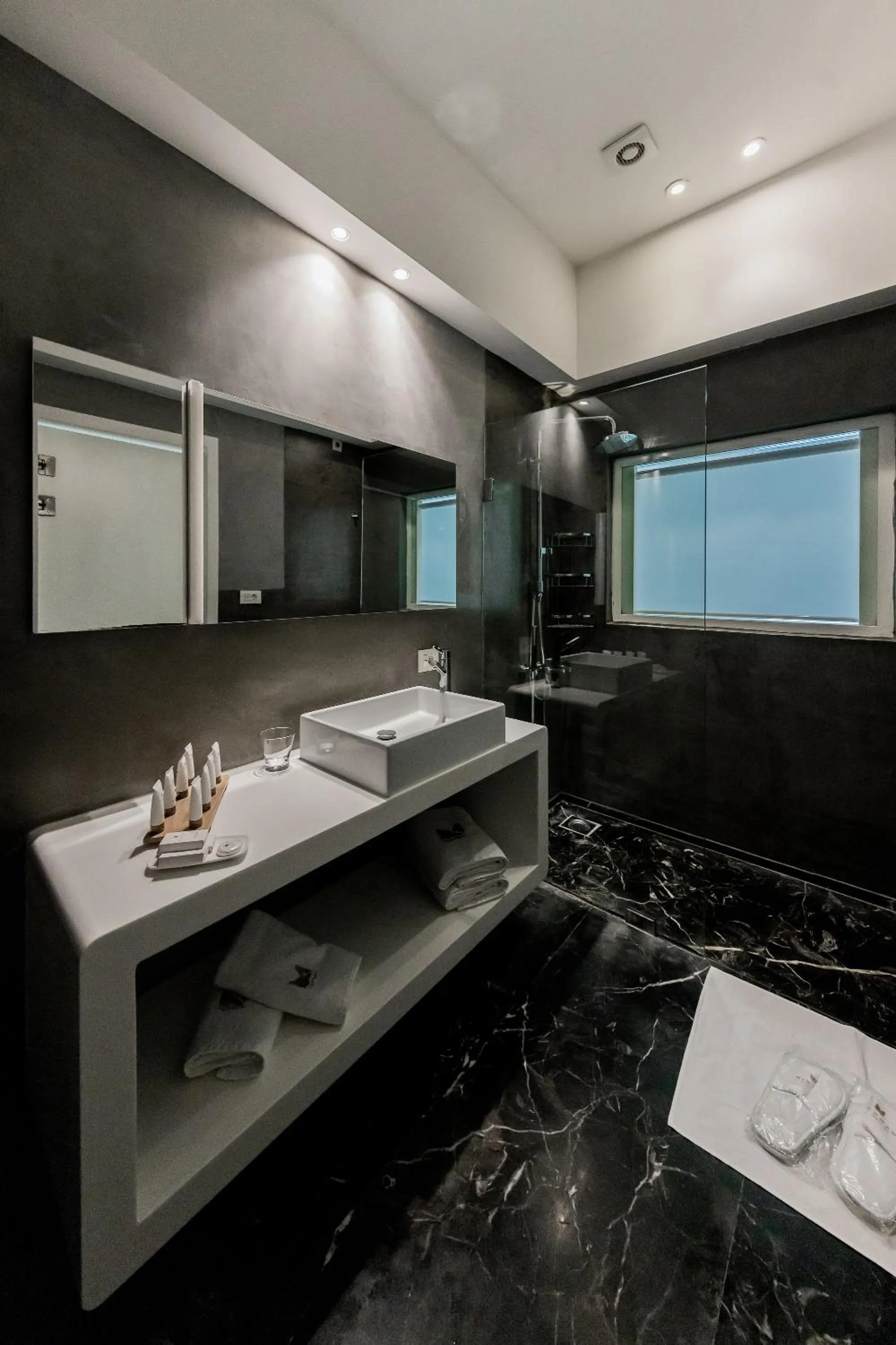 Bathroom in Miramar Hotel Resort and Spa