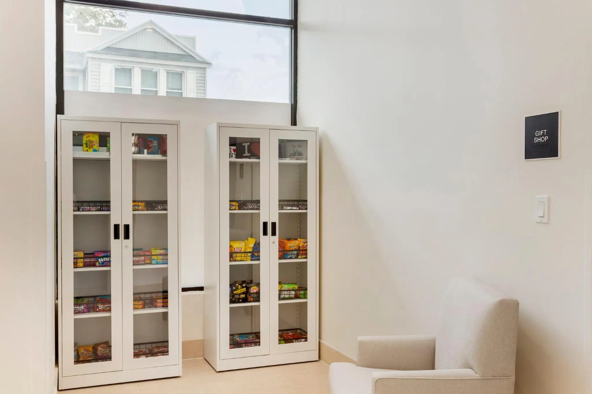 Lobby or reception in Red Roof Inn PLUS Jamaica, NY - JFK Airport